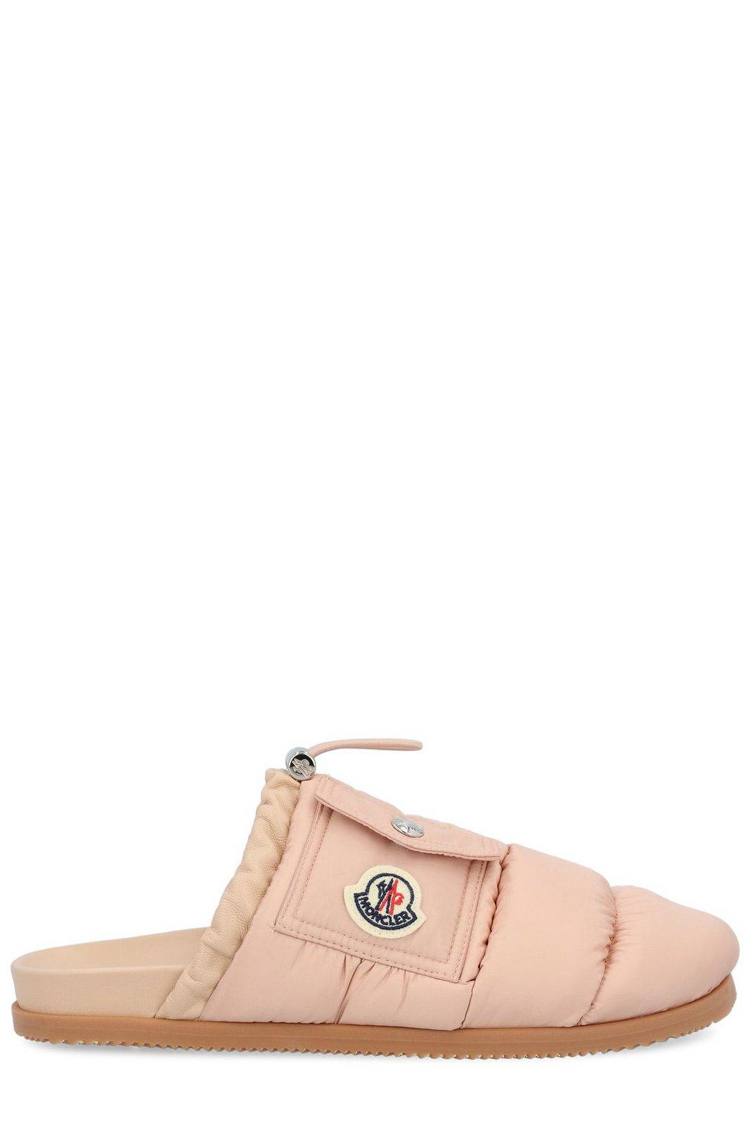 【送料&関税込】Moncler Logo Patch Padded Slippers Moncler Logo Patch Padded Slippers | italist