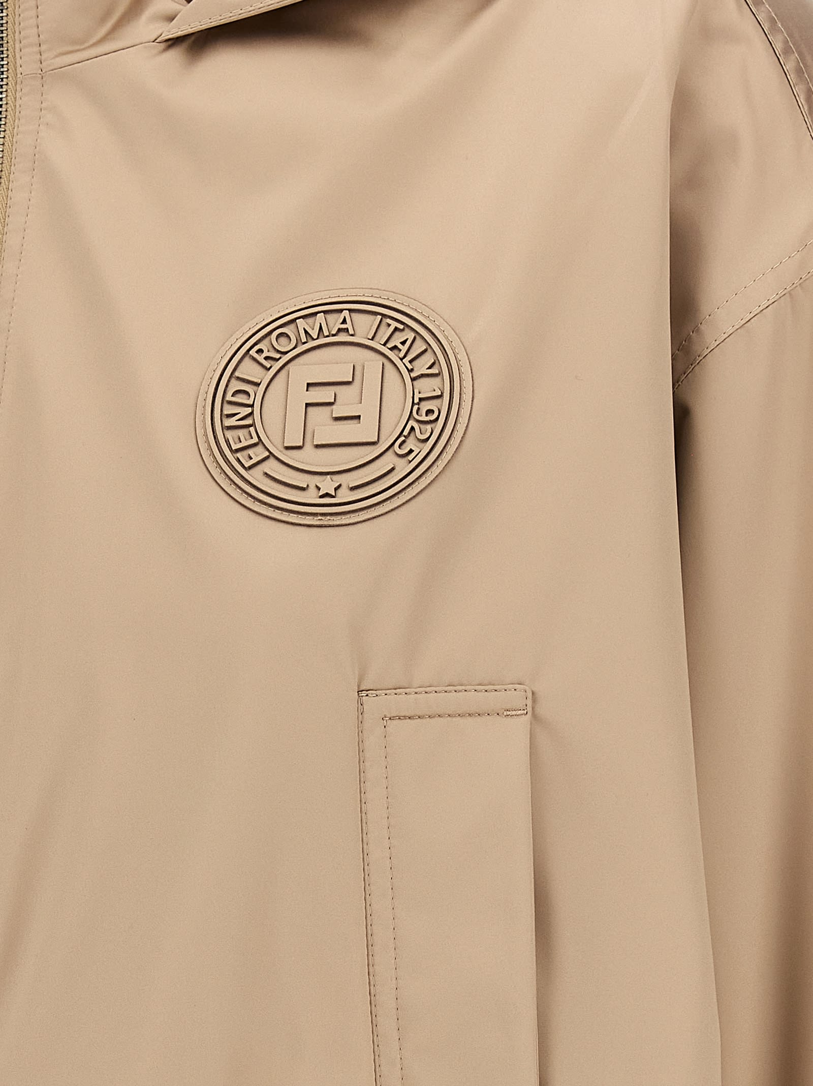 アウターその他 FENDI SS25 'Fendi Stamp 1925' anorak (FAN198AT8H F1RX9) fendi Stamp 1925' Anorak | italist