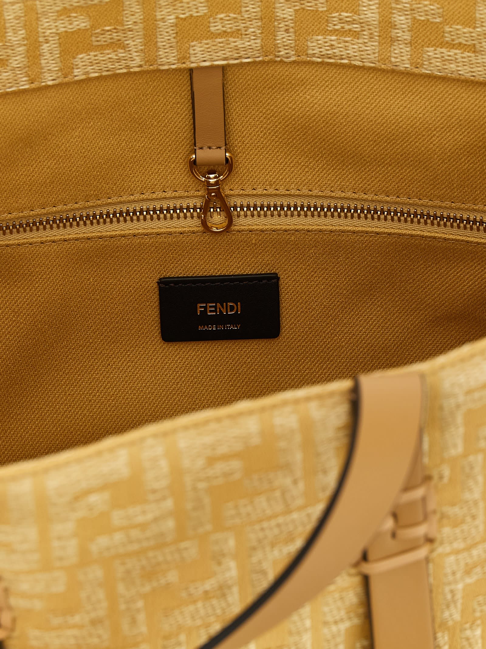 【関税＆送料込み】Fendi \"Summer Tote\" Shoulder Bag Summer Tote Fabric Beige | Fendi