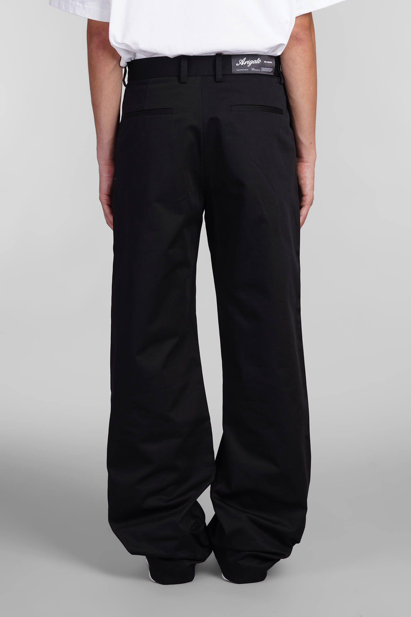 【関税込み】Axel Arigato ブラック ポリエステル トラウザーズ Axel Arigato Pants In Black Cotton | italist
