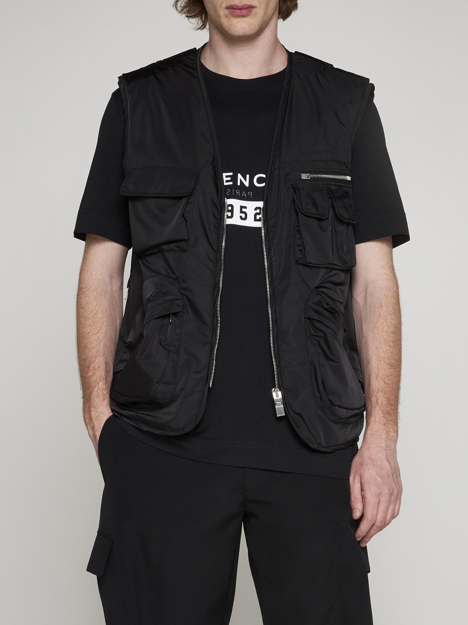 【在庫僅少】 Nylon Multi-pockets Givenchy Vest italist | トップス