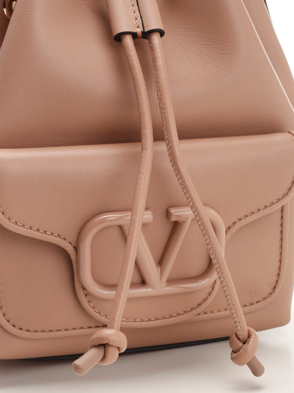 Valentino Garavani 'loco'' Small Bucket Bag | italist
