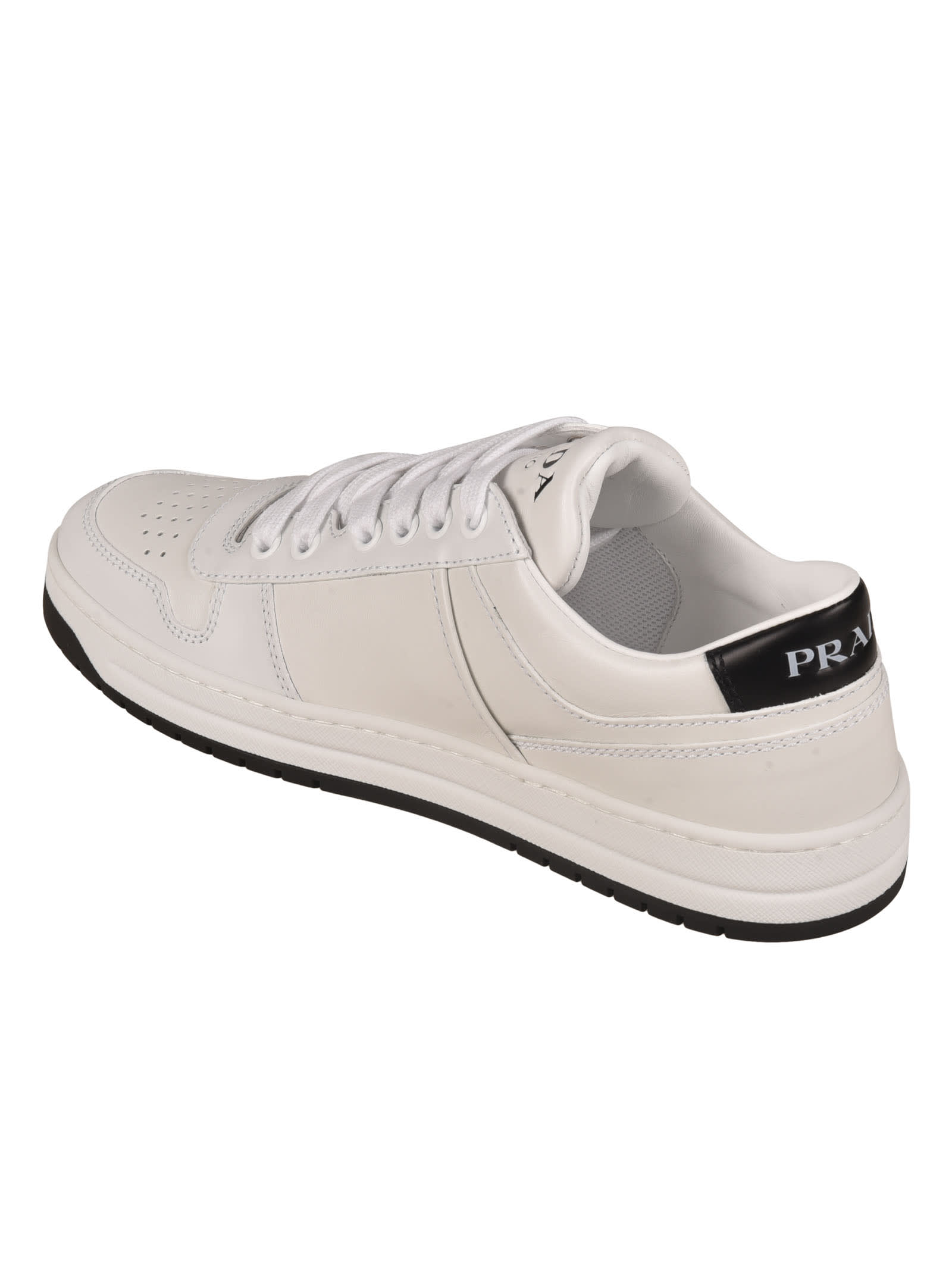 【PRADA】ロゴ プレート レザー スライド ブラック イタリア製 Prada ロゴプレート レザーベルト | ブラック | FARFETCH JP