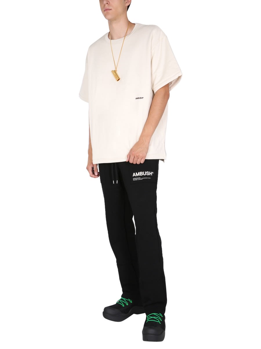 Tシャツ・カットソー AMBUSH PADDED T-SHIRT WITH EMBROIDERED LOGO AMBUSH Padded T-shirt With Embroidered Logo | italist