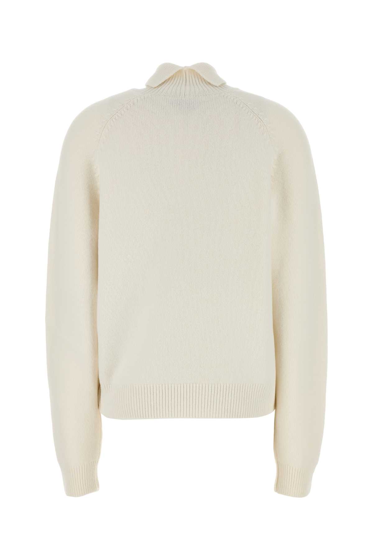【送料&関税込】Fendi White Cashmere Blend Cardigan Fendi White Cashmere Blend Sweater | italist