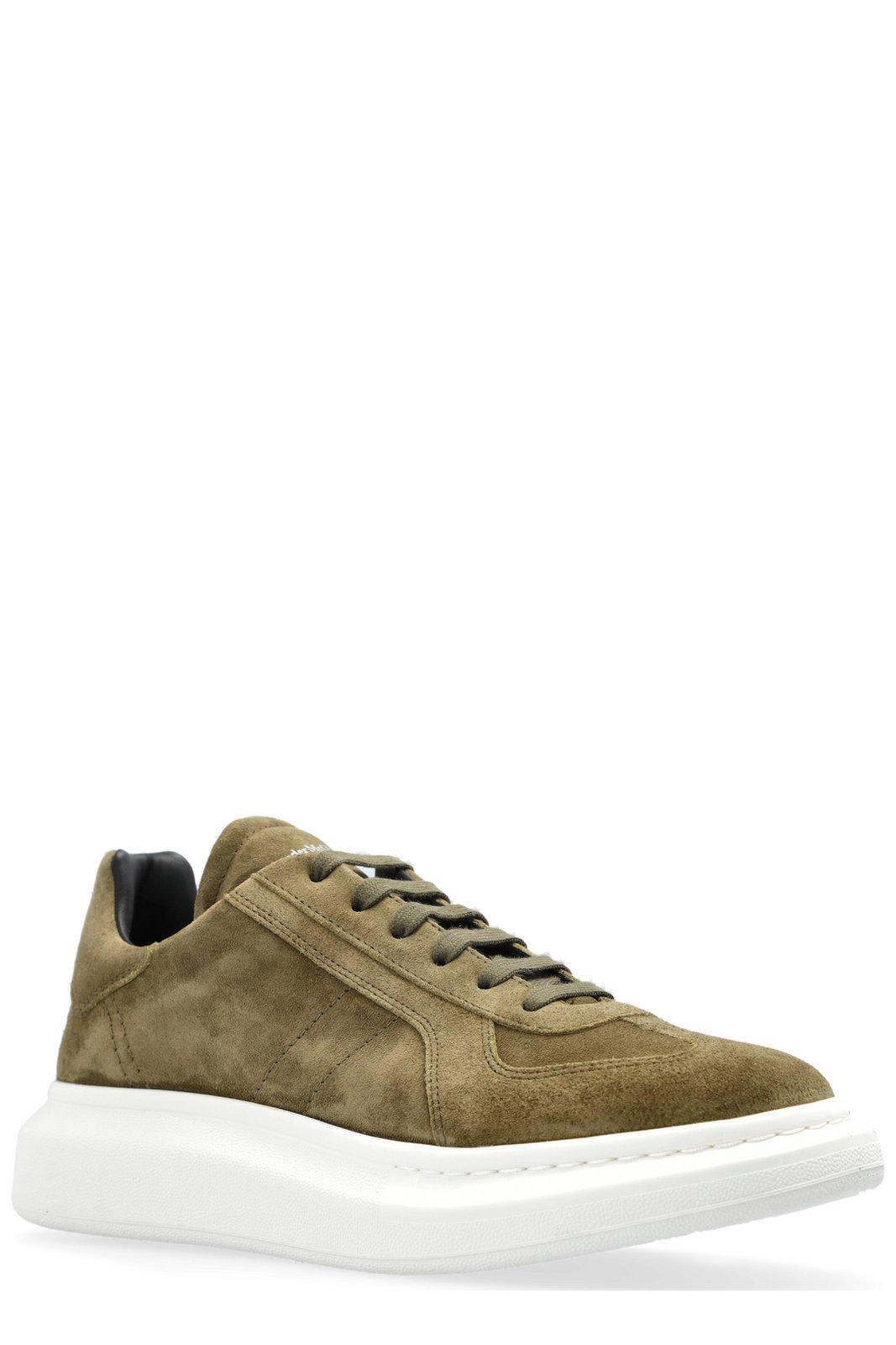 【送料&関税込】Alexander McQueen Oversized Retro Lace-up Sn Men's Oversized Retro Sneaker in White | Alexander McQueen US
