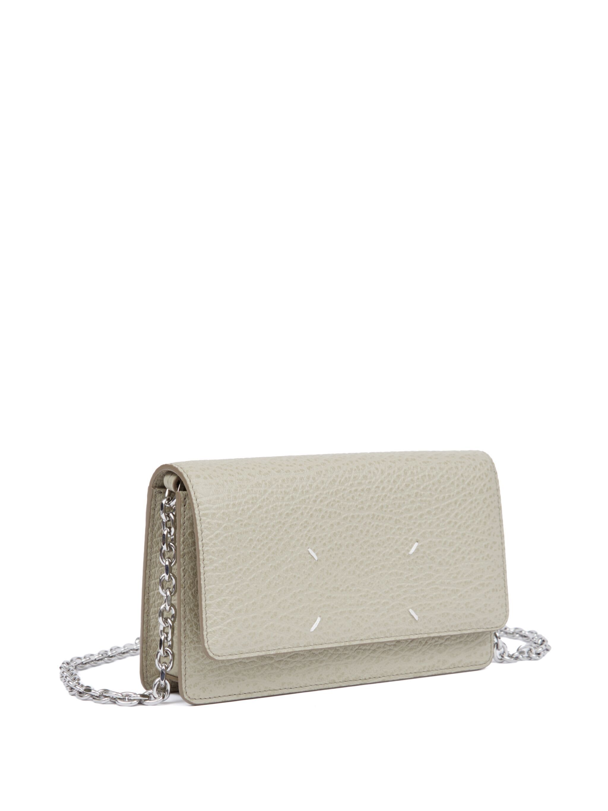 【関税＆送料込み】Maison Margiela Wallet On Chain Medium A Maison Margiela - Medium Four Stitches Chain Wallet | HBX