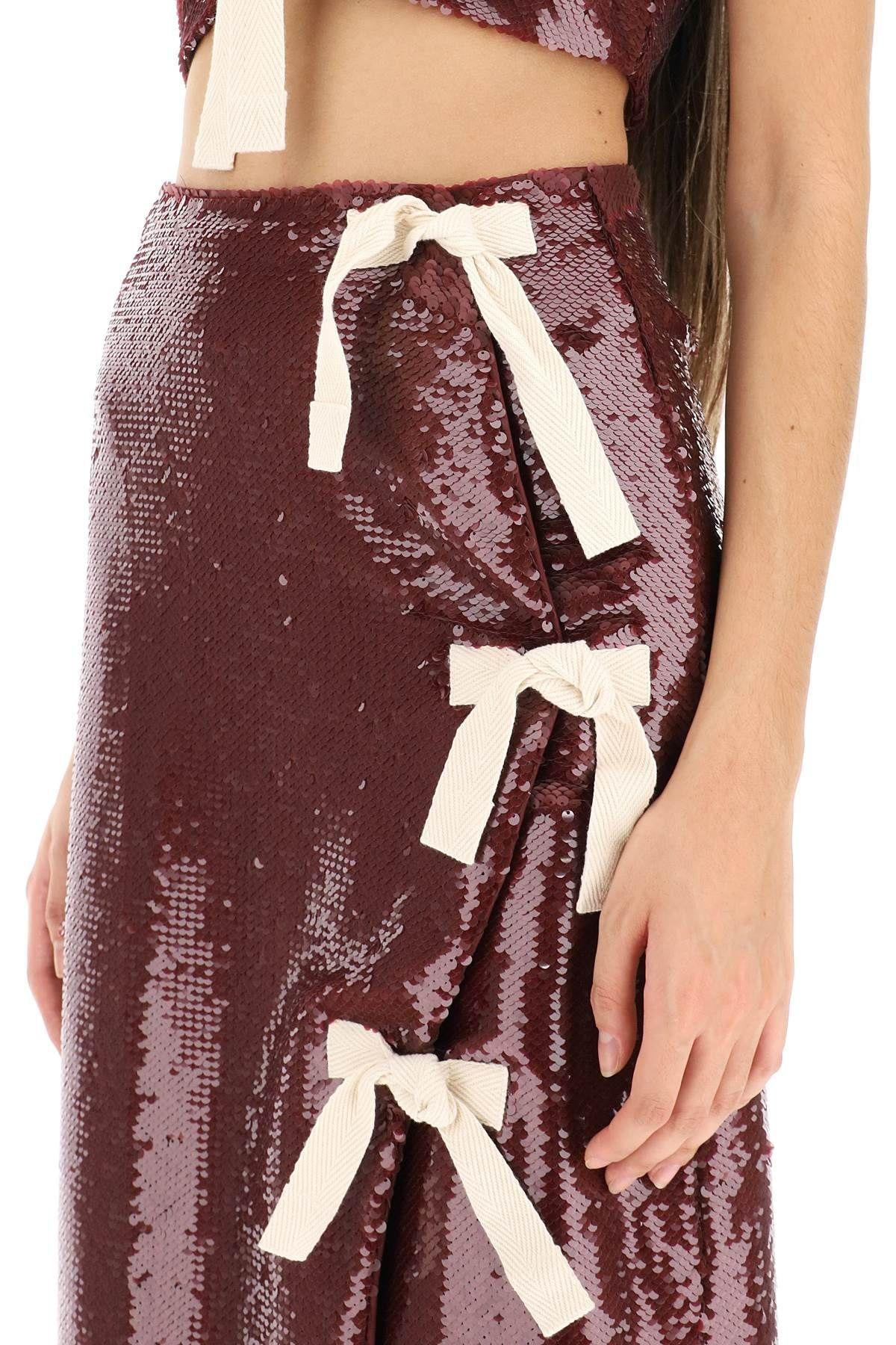 スカート Ganni Sequin midi skirt Ganni Silver Sequin Midi Skirt Super fun, sparkly | Depop