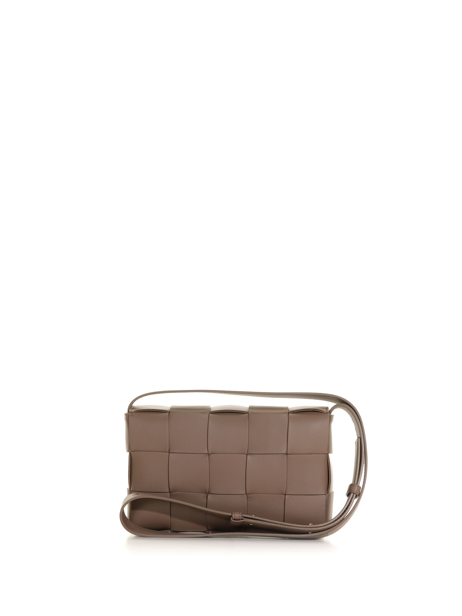 The Sophisticated Appeal of the Bottega Veneta Cassette Bag – LuxUness