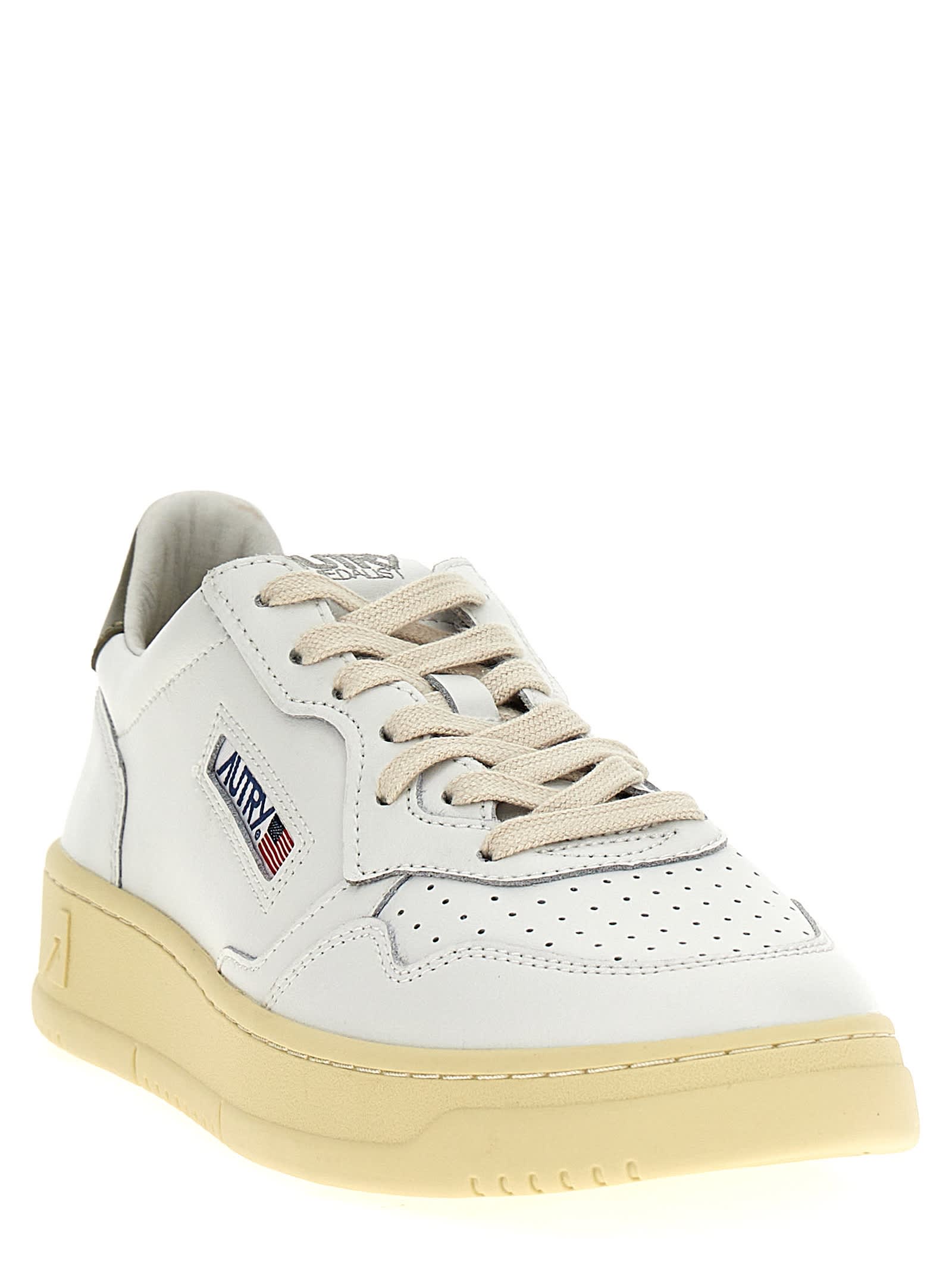【関税送料無料】AUTRY Men Sneakers AULMLL77 LL77 WHITE Autry Medalist Sneaker » Buy online now!