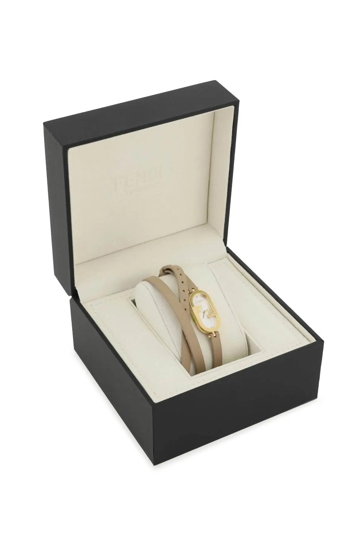 【新品未使用】FENDI O’LOCK VERTICAL 腕時計 新品未使用】FENDI O'LOCK VERTICAL 腕時計