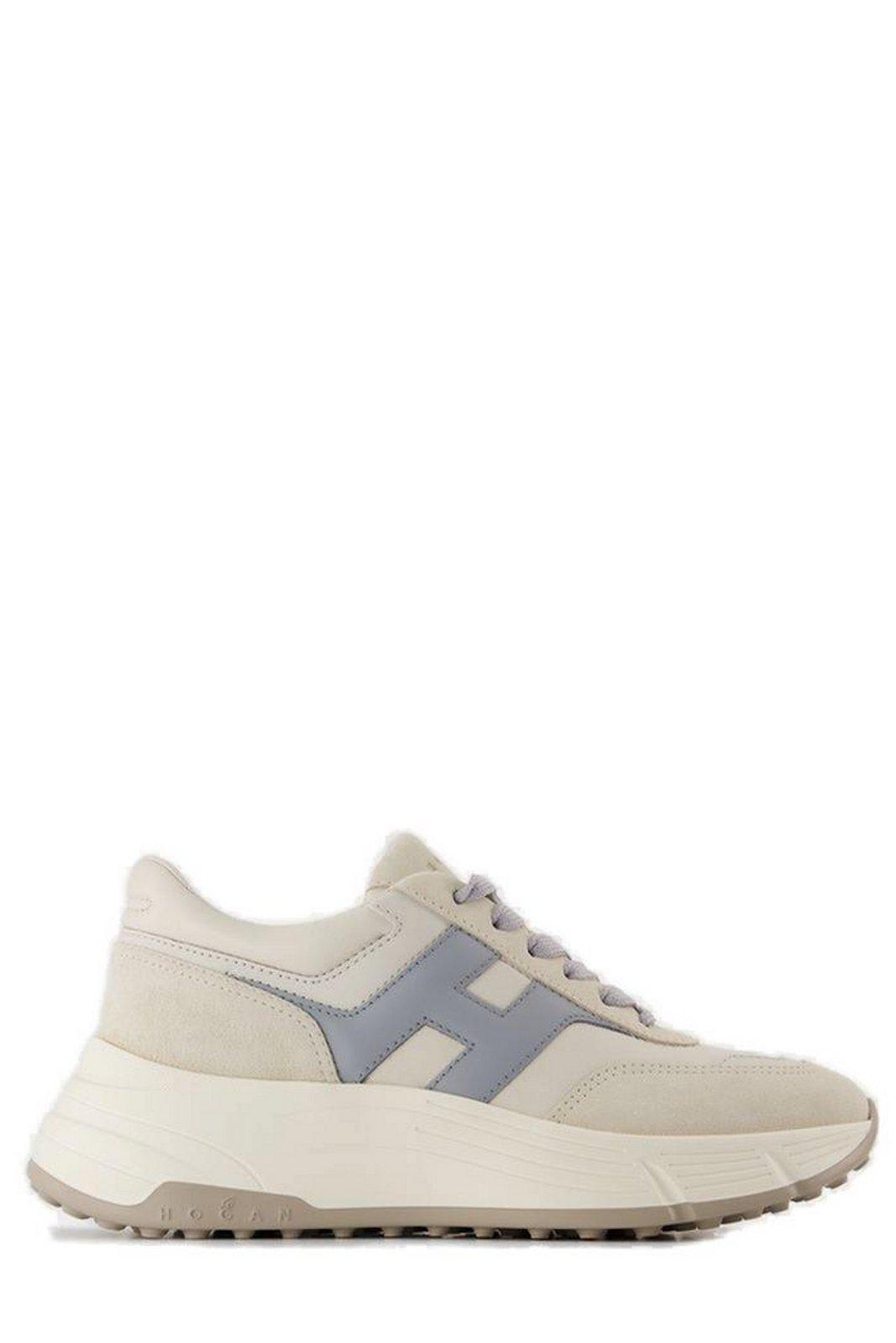 【送料&関税込】Hogan Logo Embossed Chunky Sneakers 19947928_45180791_600.jpg