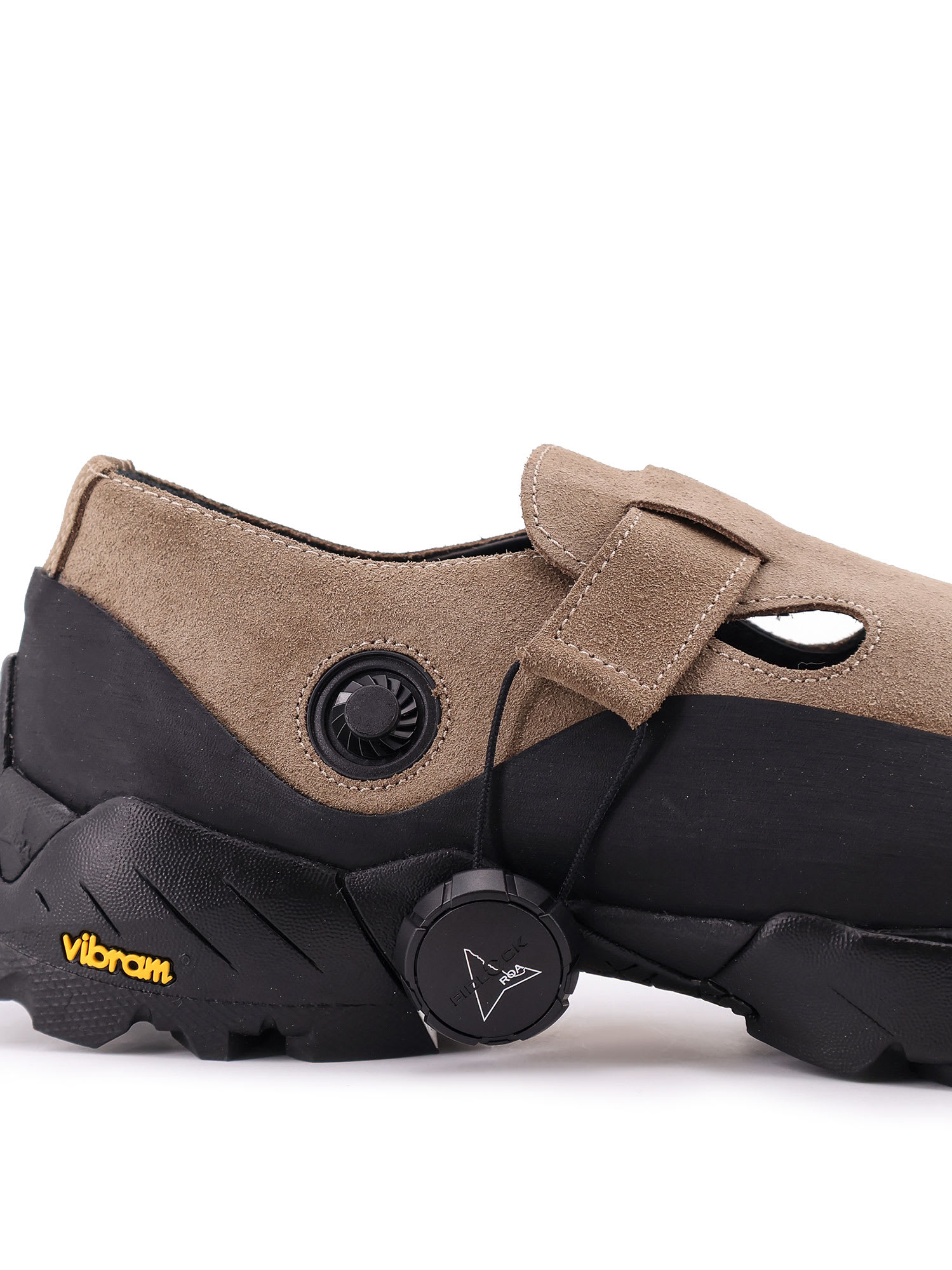 スニーカー ROA Pala suede sneakers cut-out ROA Pala Suede Sneakers With Cut-out Detail | italist