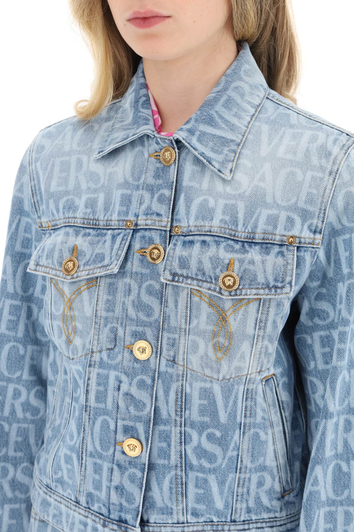 【送料&関税込】Versace Allover Logo Printed Denim Jacket Versace Allover logo-print Denim Jacket | Blue | FARFETCH