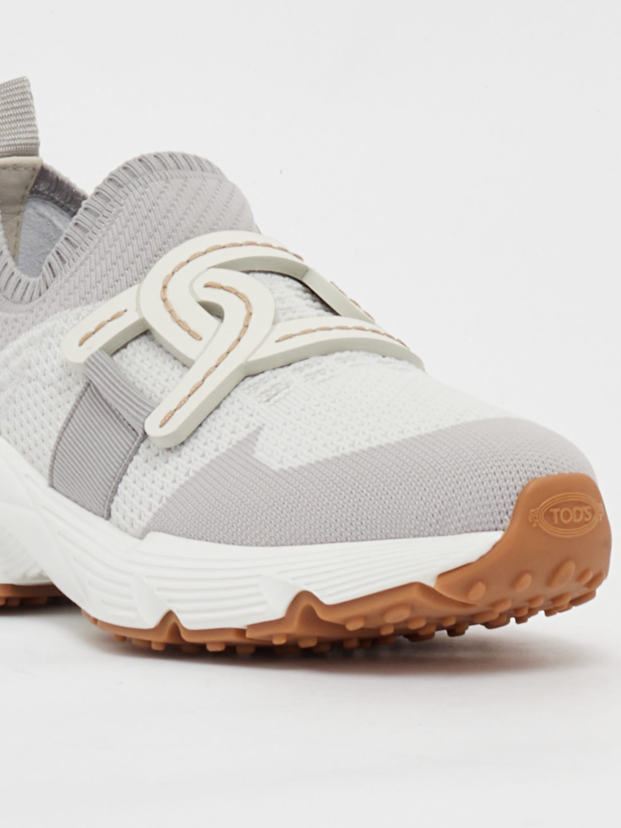 【送料&関税込】Tod's Chain-detailed Slip-on Sneakers Tod's Chain-detailed Slip-on Sneakers | italist