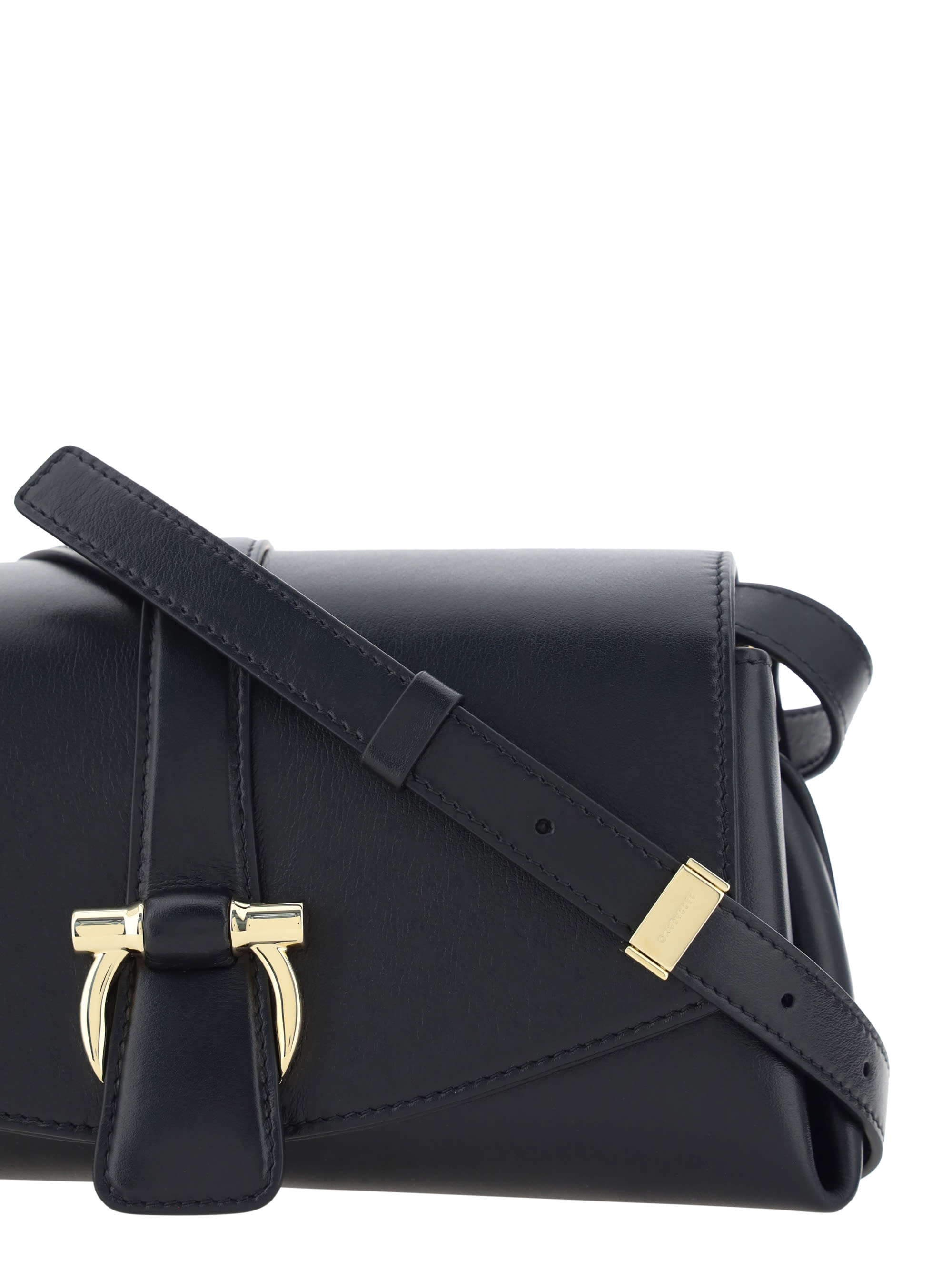 【VIP価格】FERRAGAMO Flap Shoulder Bag Ferragamo Flap Shoulder Bag | italist