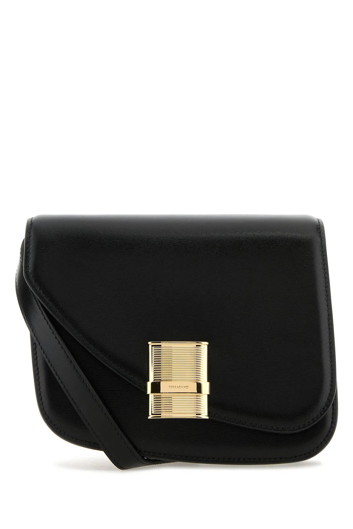 【関税&送料込】Salvatore Ferragamo Black Leather Crossbody Ferragamo Men's Gancini Embossed Leather Crossbody Bag