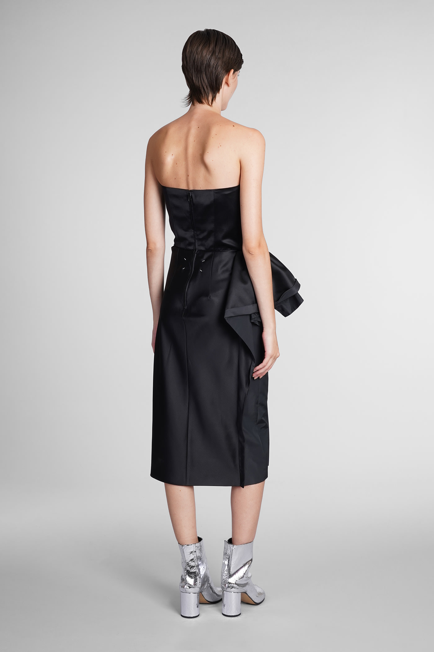 VIP【関税送料無料】希少 MAISON MARGIELA BLACK VISCOSE DRESS Maison Margiela Dress In Black Viscose | italist