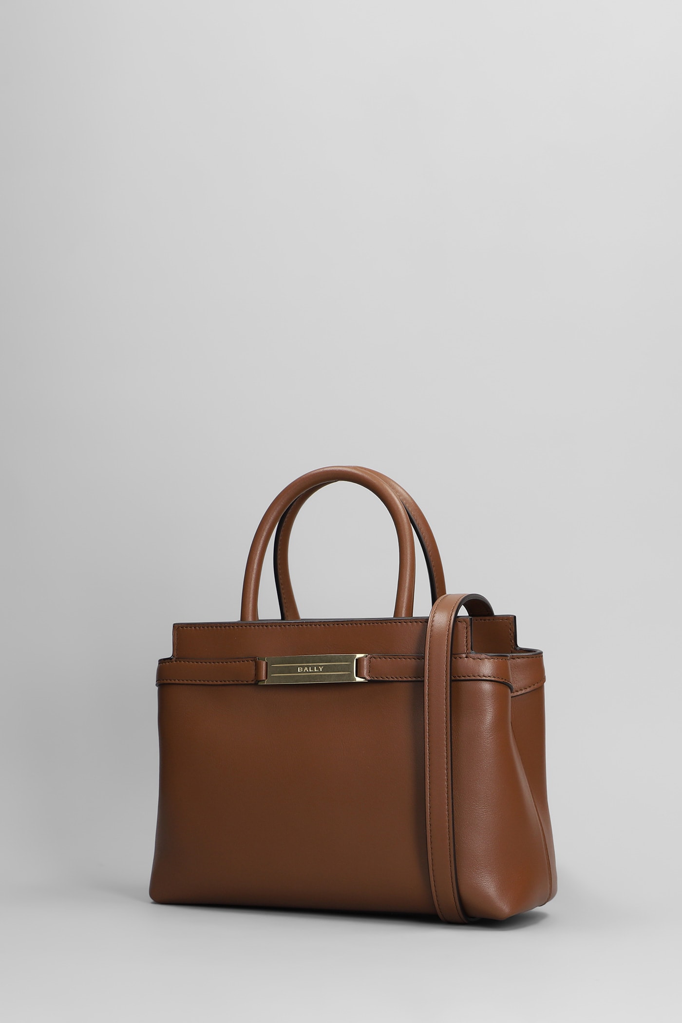 【送料&関税込】Bally Deco Daily S Shoulder Bag In Brown Lea Bally Deco Daily S Shoulder Bag In Brown Leather | italist