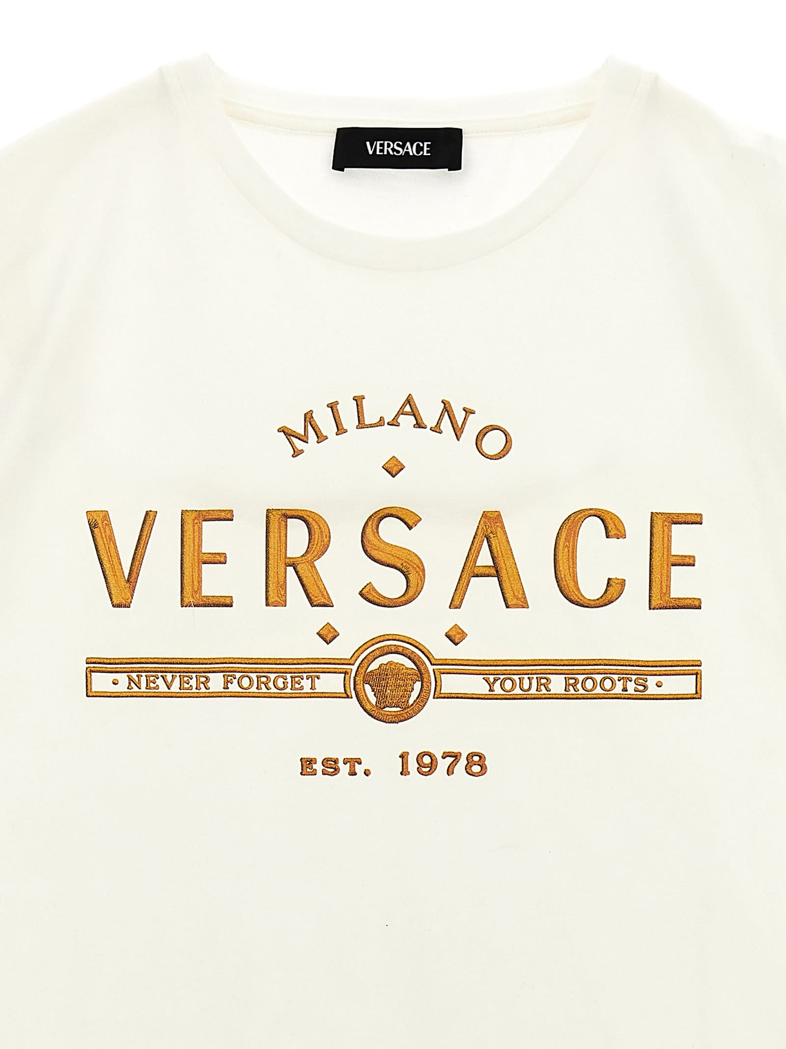 Tシャツ・カットソー VERSACE SS25 Versace Shirts (1013765 1A138781W000) Cotton T-shirt with baroque print brand VERSACE JEANS