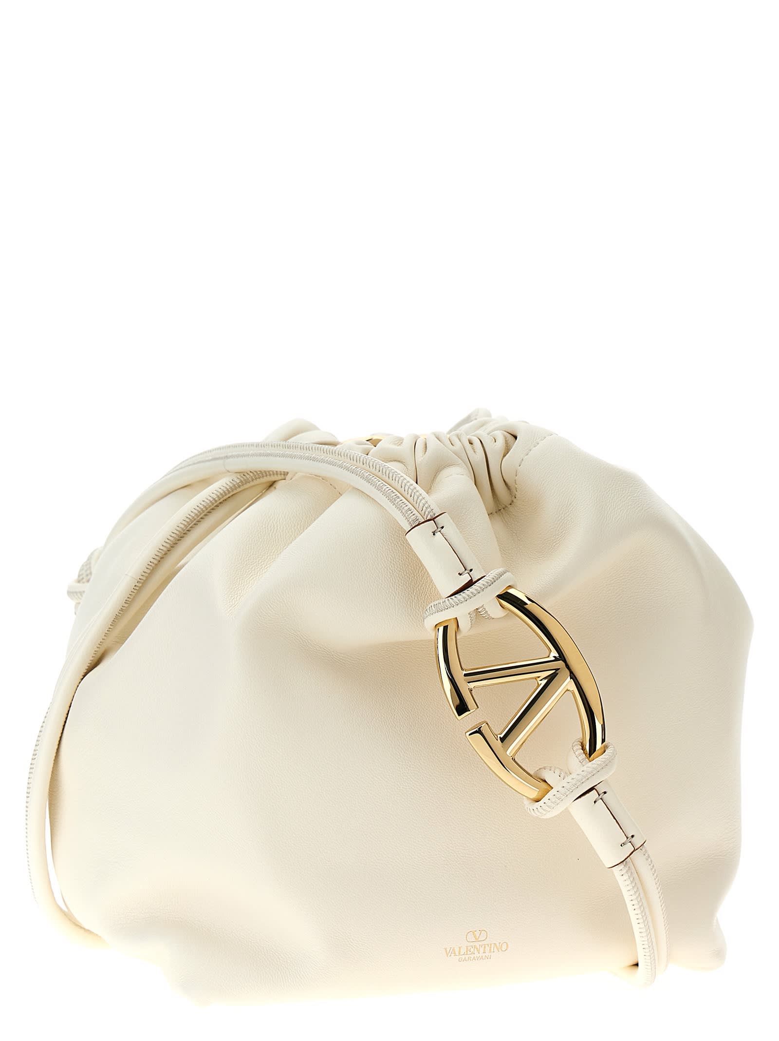 【関税込み】Valentino Garavani 'Vlogo Pouf' shoulder bag Valentino Garavani 'vlogo Pouf' Shoulder Bag | italist