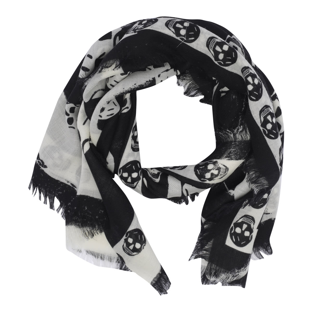 【送料&関税込】Alexander McQueen Slashed Skull Foulard Alexander McQueen Slashed Skull Foulard | italist