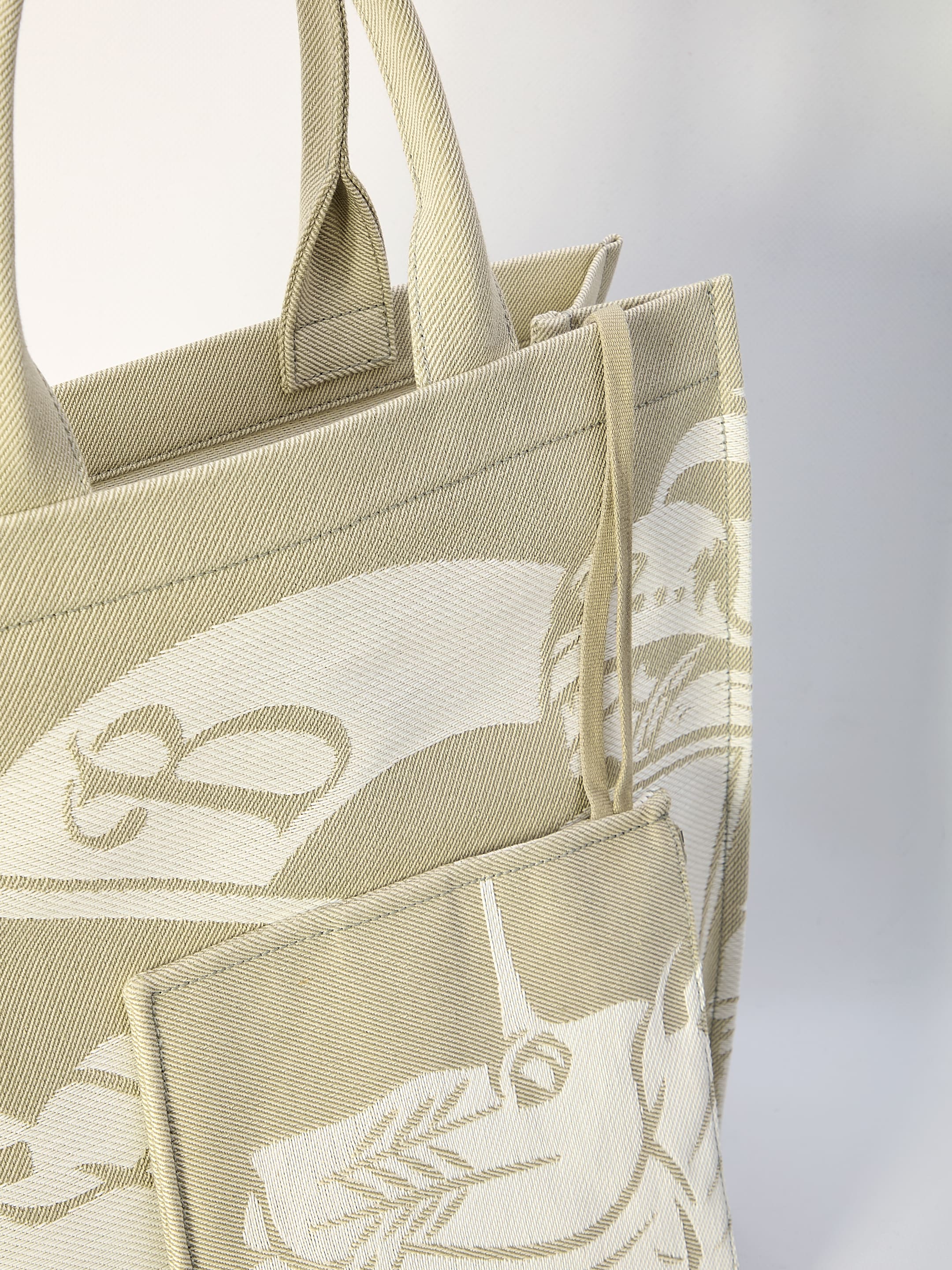 【関税&送料込】Burberry Tote Bag With Ekd Burberry Navy EKD Canvas Tote Bag With Pouch - Walmart.com