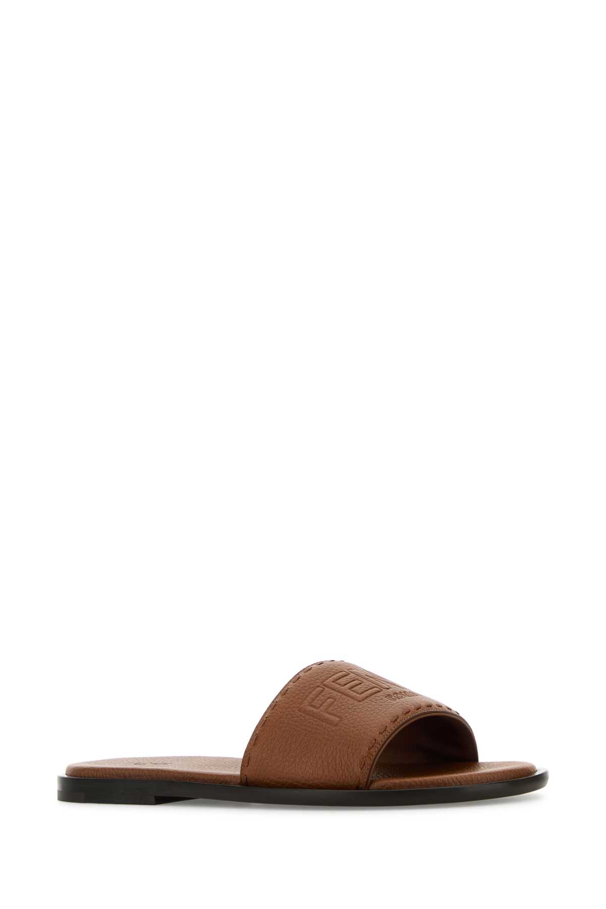 サンダル・ミュール FENDI Caramel Leather Thong Slippers Fendi Caramel Leather Slippers | italist