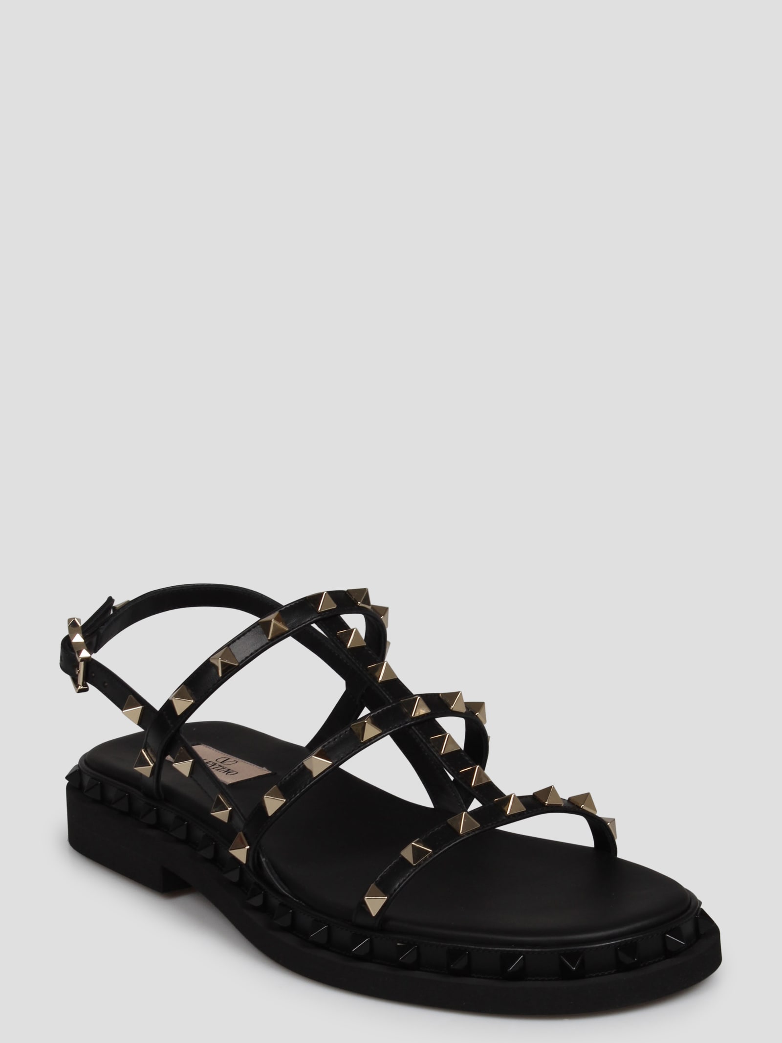 ☆韓国の人気☆【VALENTINO】☆ROCKSTUD SANDALS☆関税込☆ Valentino Garavani Garavani Rockstud Leather Sandals