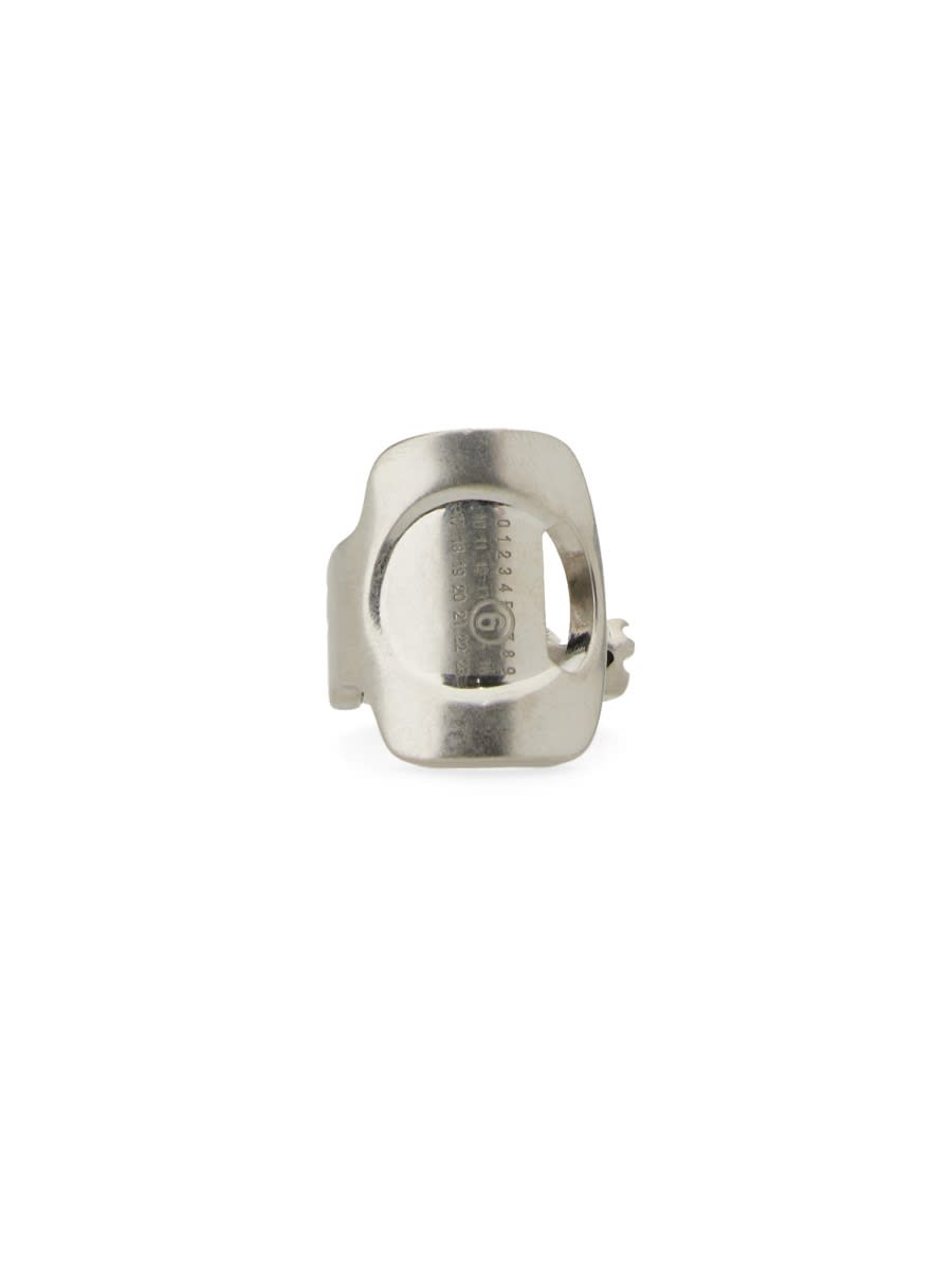 【個性際立つ】MM6 Maison Margiela Letter Logo リング MM6 Maison Margiela: Gold Minimal Logo Ring | SSENSE