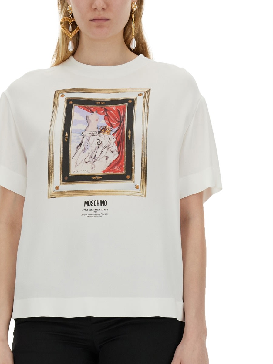 【関税&送料込】Moschino Enver Satin Blouse Still Life With Moschino Enver Satin Blouse Still Life With Heart | italist