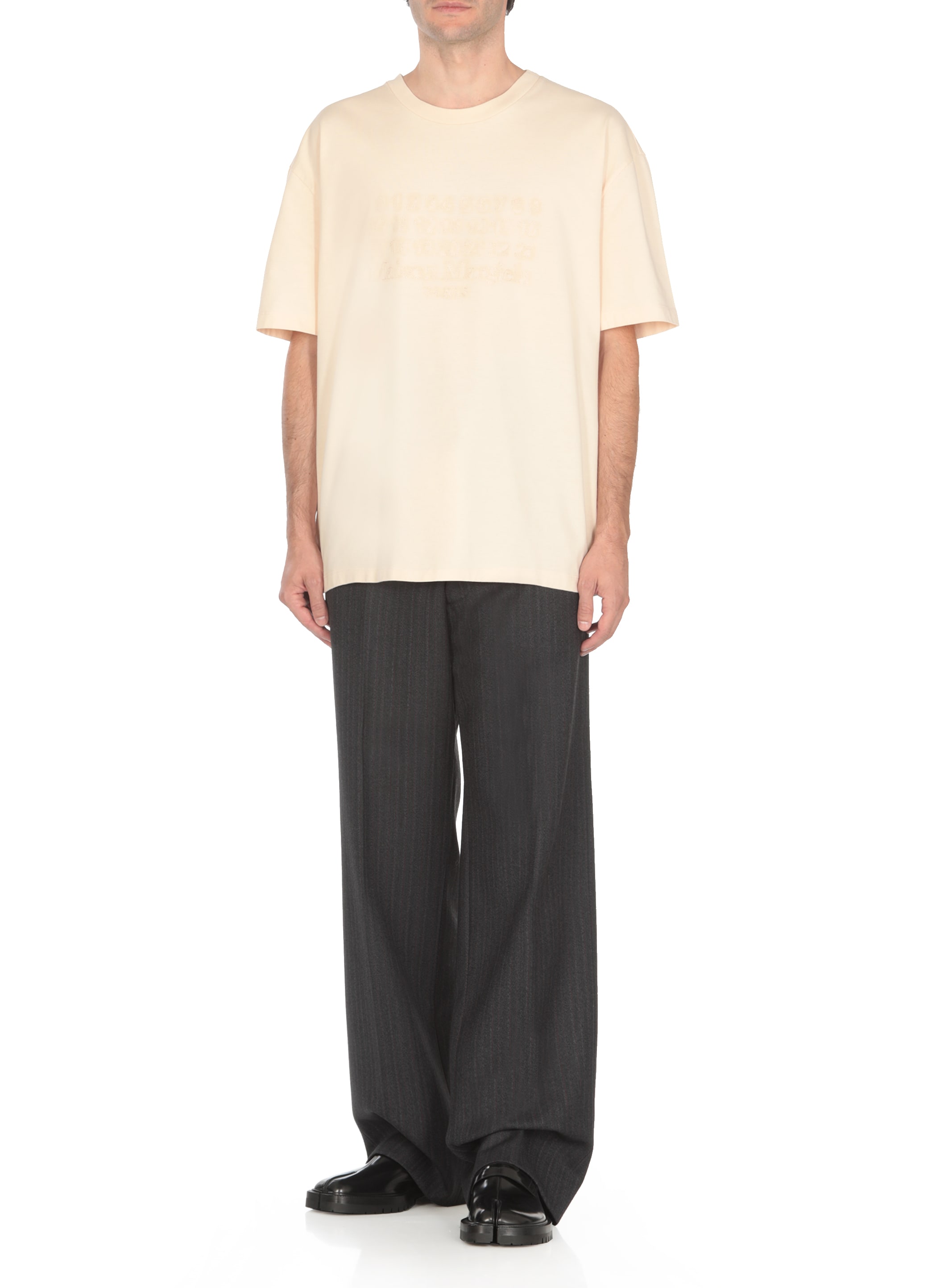 【送料&関税込】Maison Margiela over Beige Cotton T-shirt Maison Margiela 'over' Beige Cotton T-shirt | italist
