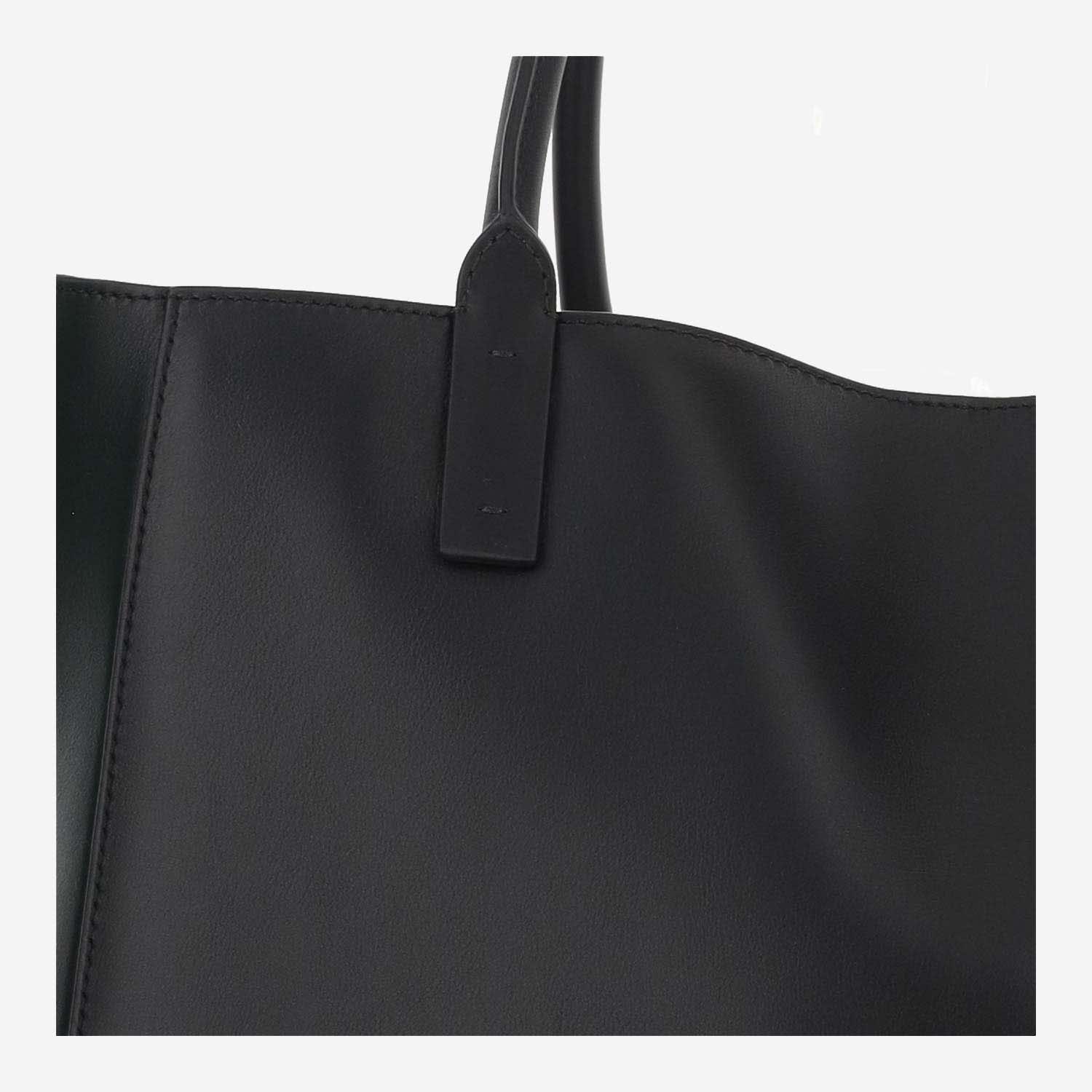 トートバッグ Valentino Garavani 'Vlogo Side' Shopping Bag Valentino Garavani VLogo Side Shopping Bag in Nappa Calfskin