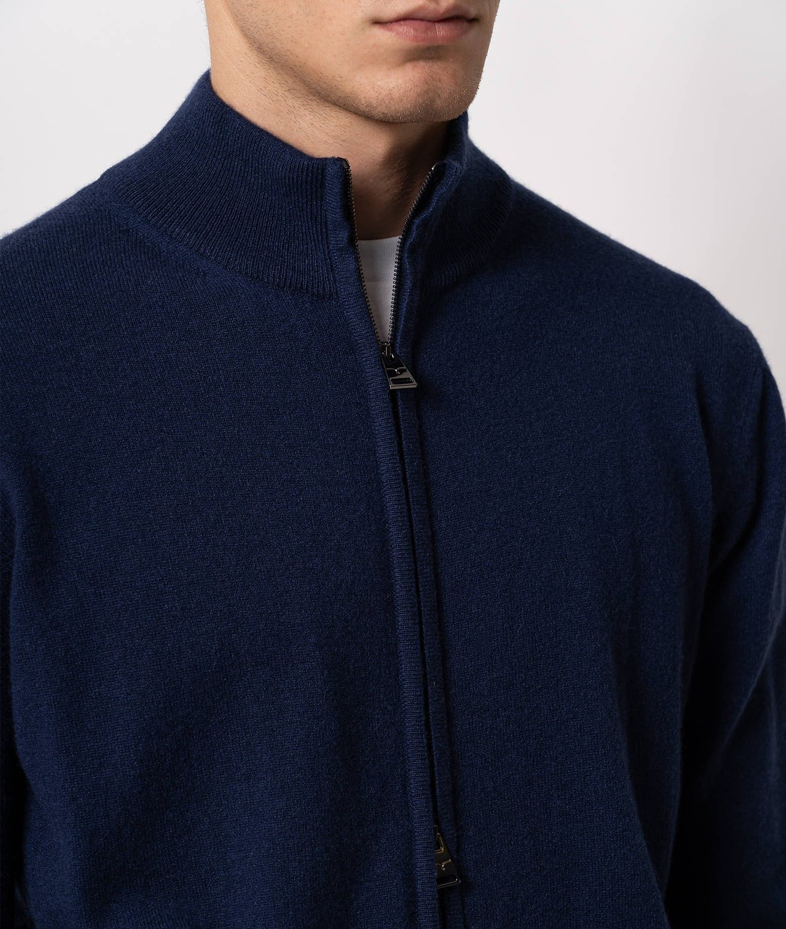 Larusmiani Cardigan Full Zip Warth Jacket In Blue