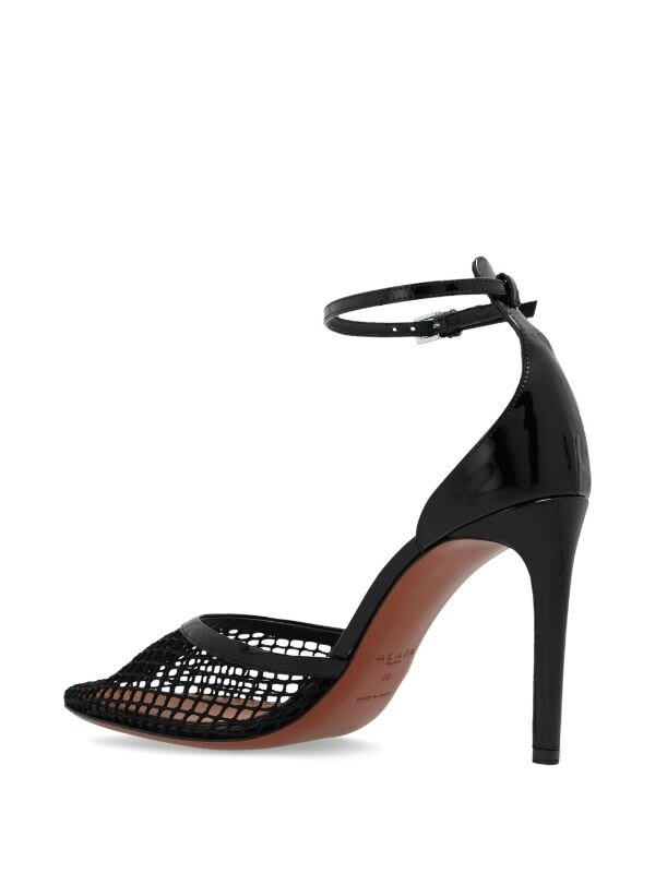 Shop Alaïa Pump 90 Rete In Noir