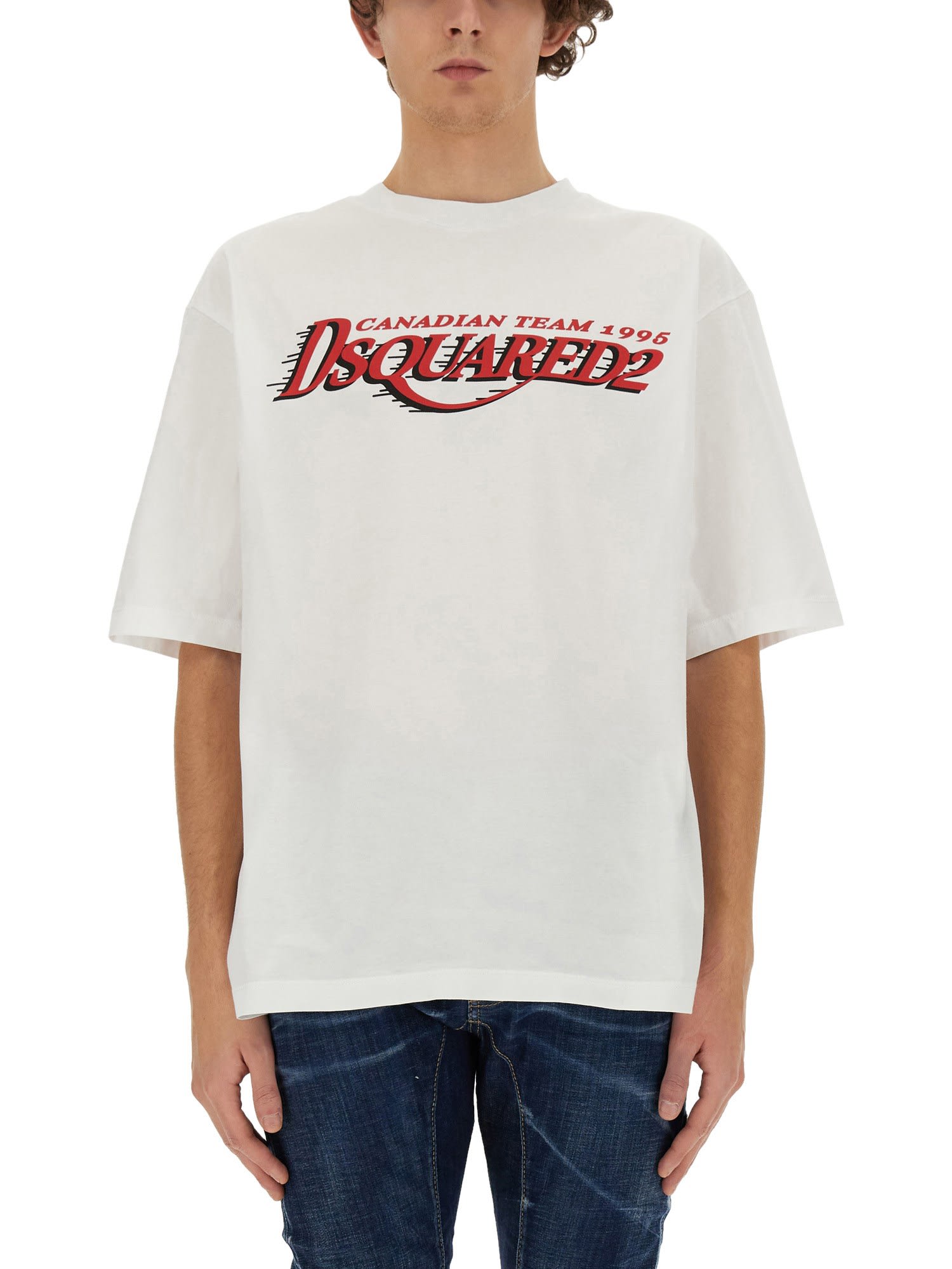 Shop Dsquared2 T-shirt With Logo In White/red