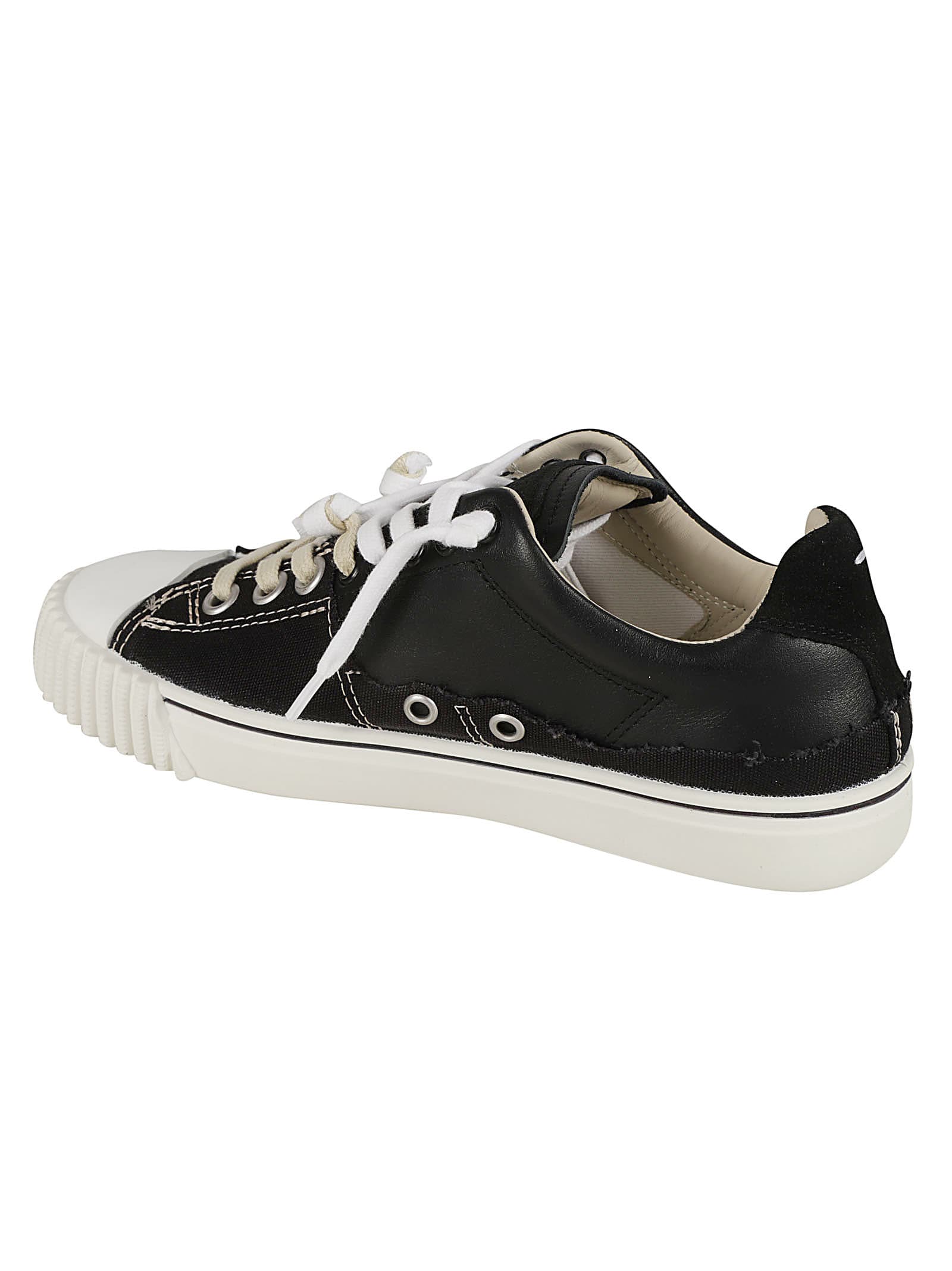 Shop Maison Margiela New Evolution Low Sneakers In Blac