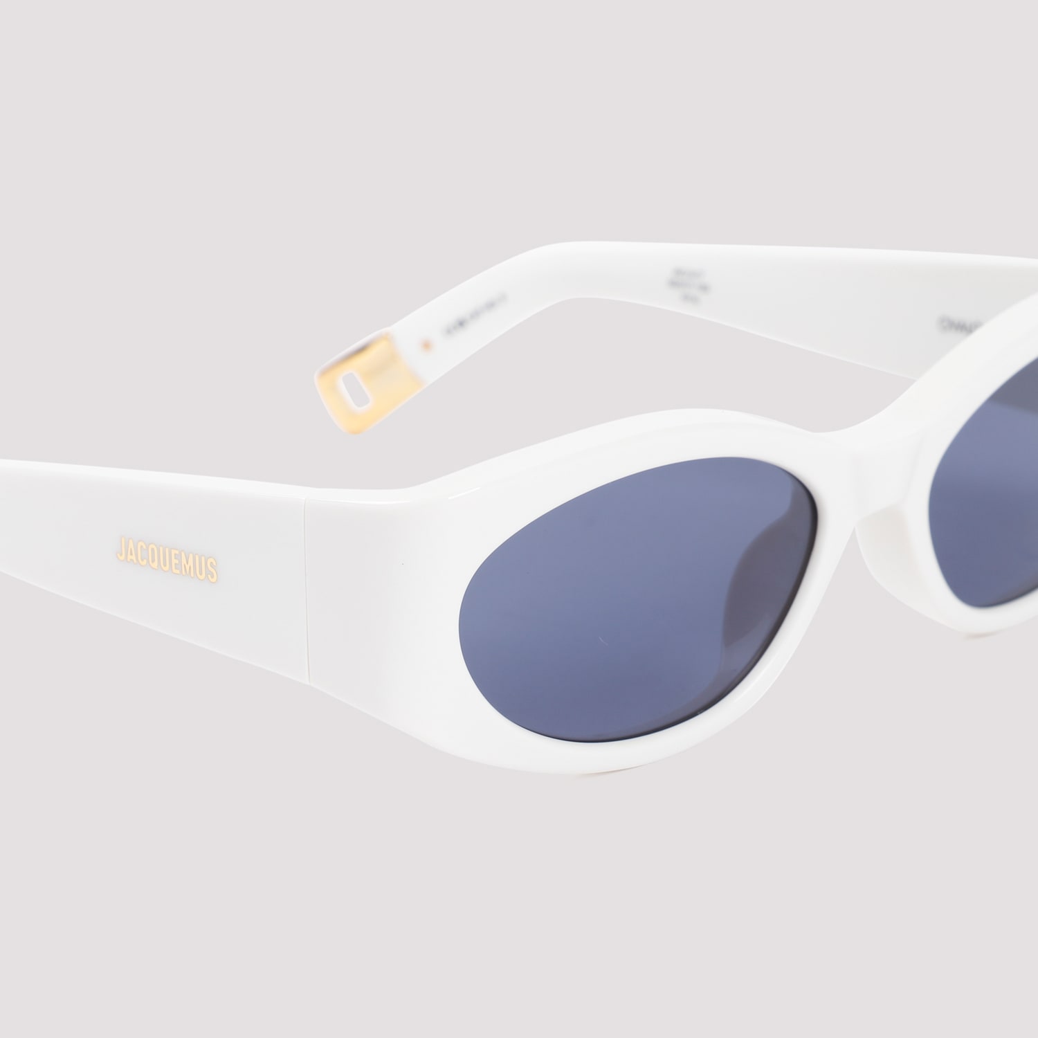 Jacquemus Les Lunettes Ovalo Sunglasses In White