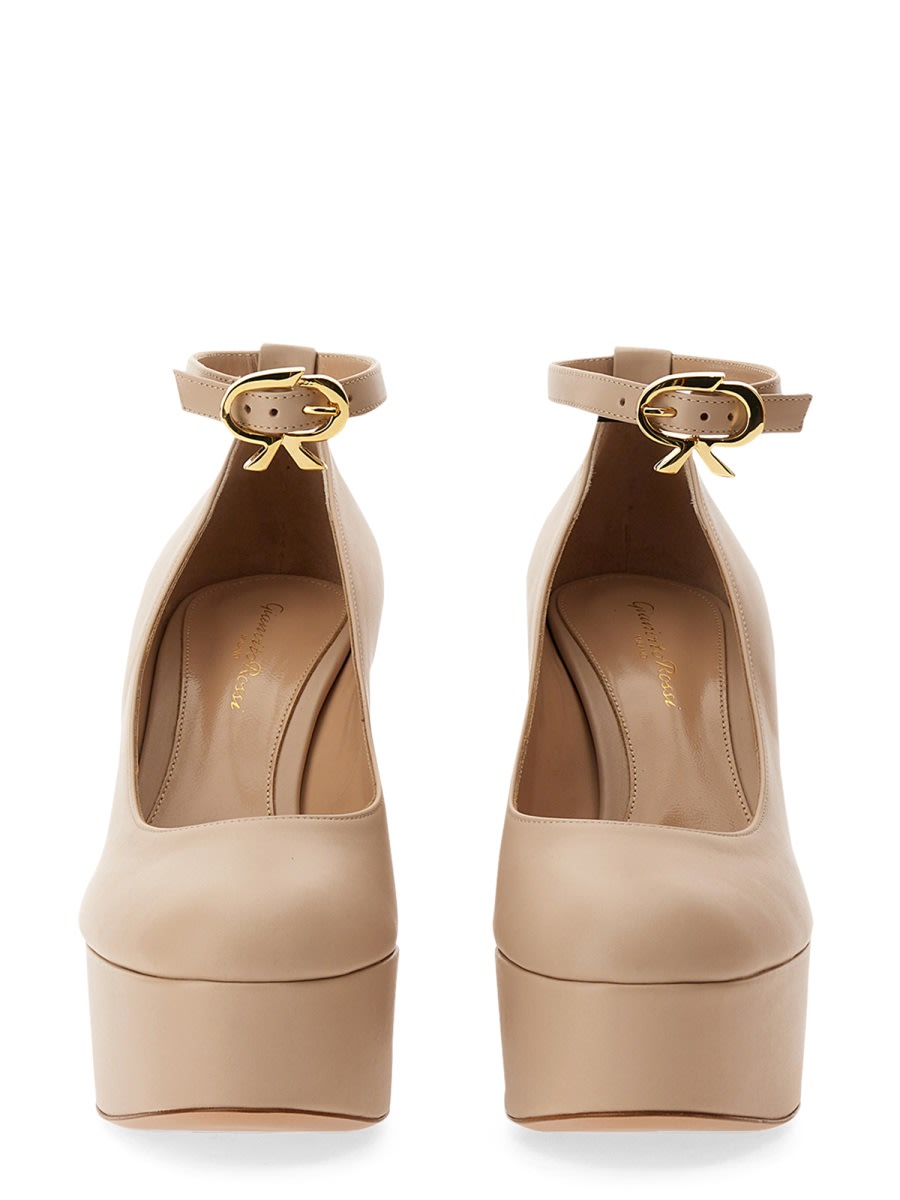 Shop Gianvito Rossi Pump Manila In Nude