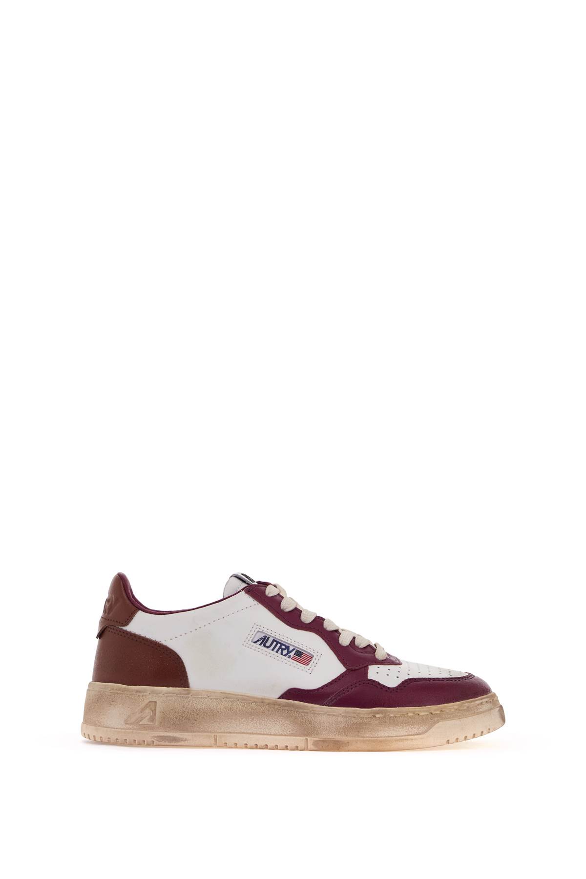 Autry Medalist Low Super Vintage Sneakers In Red