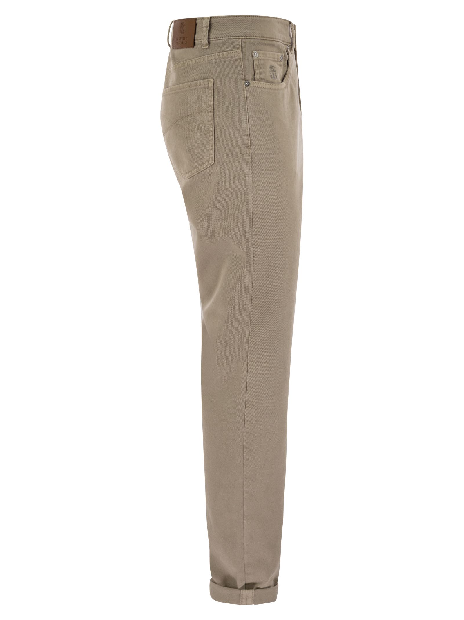 Shop Brunello Cucinelli Five-pocket Traditional Fit Trousers In Light Comfort-dyed Denim In Beige