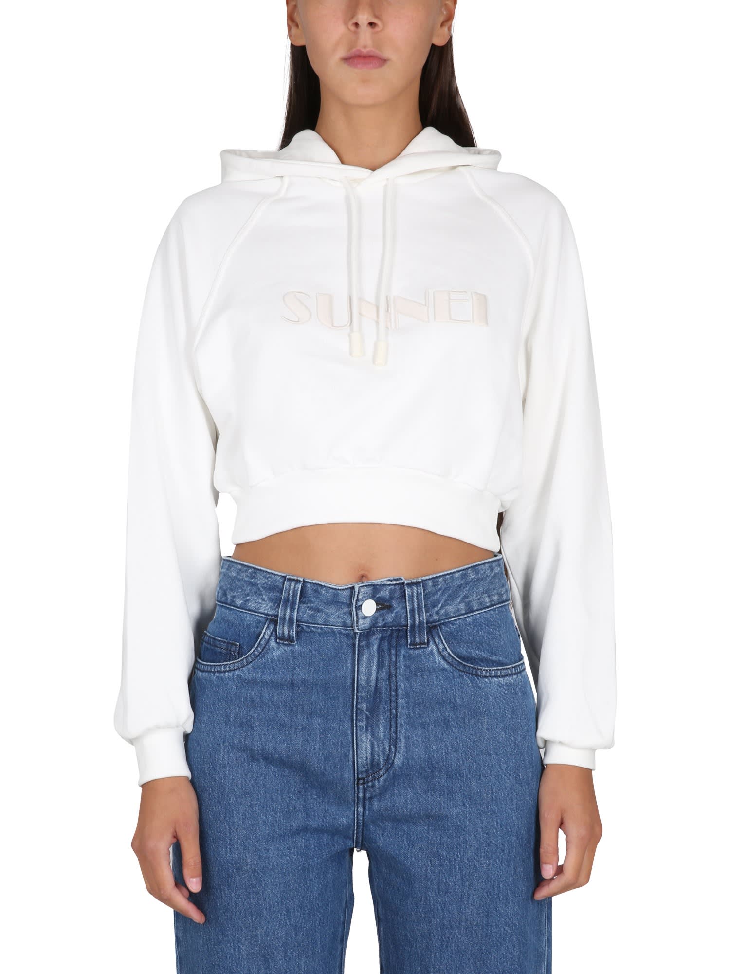 Sunnei Cropped Fit Hoodie With Embroidered Logo In White
