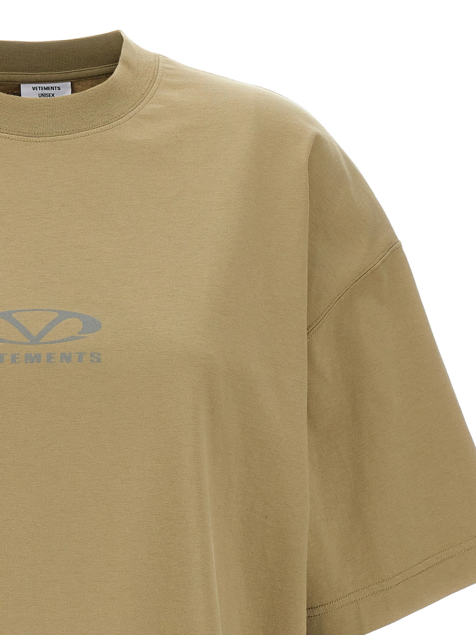 VETEMENTS OVAL LOGO T-SHIRT