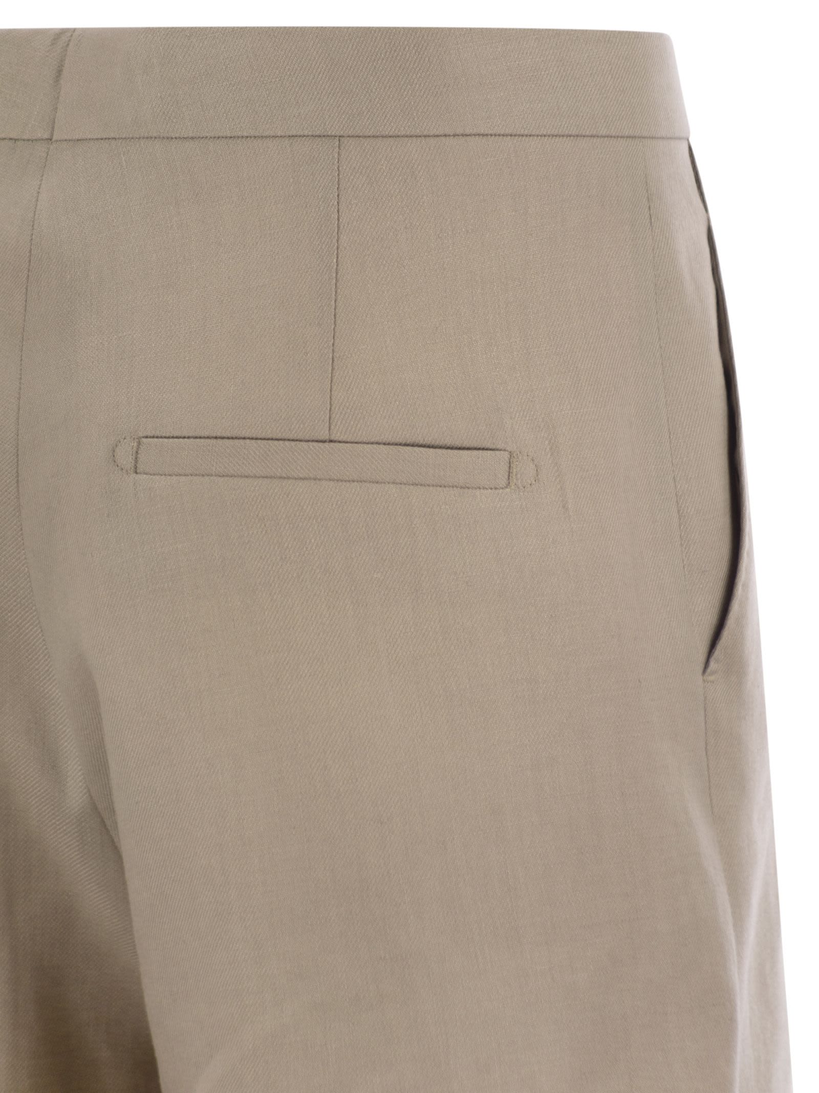 Tagliatore Women Linen Chino Bermuda Shorts In Turtledove
