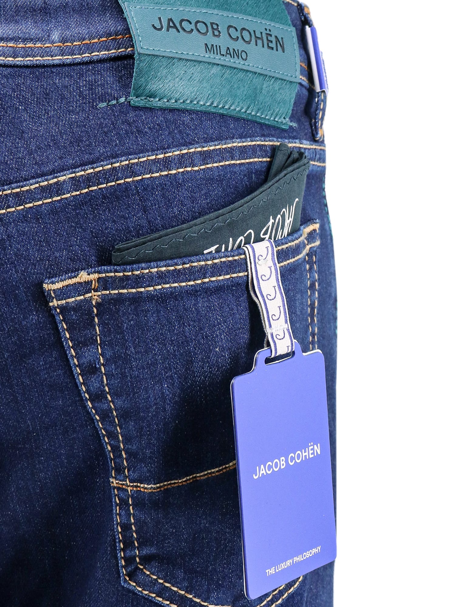 Shop Jacob Cohen Jeans In D Scuro Pulito