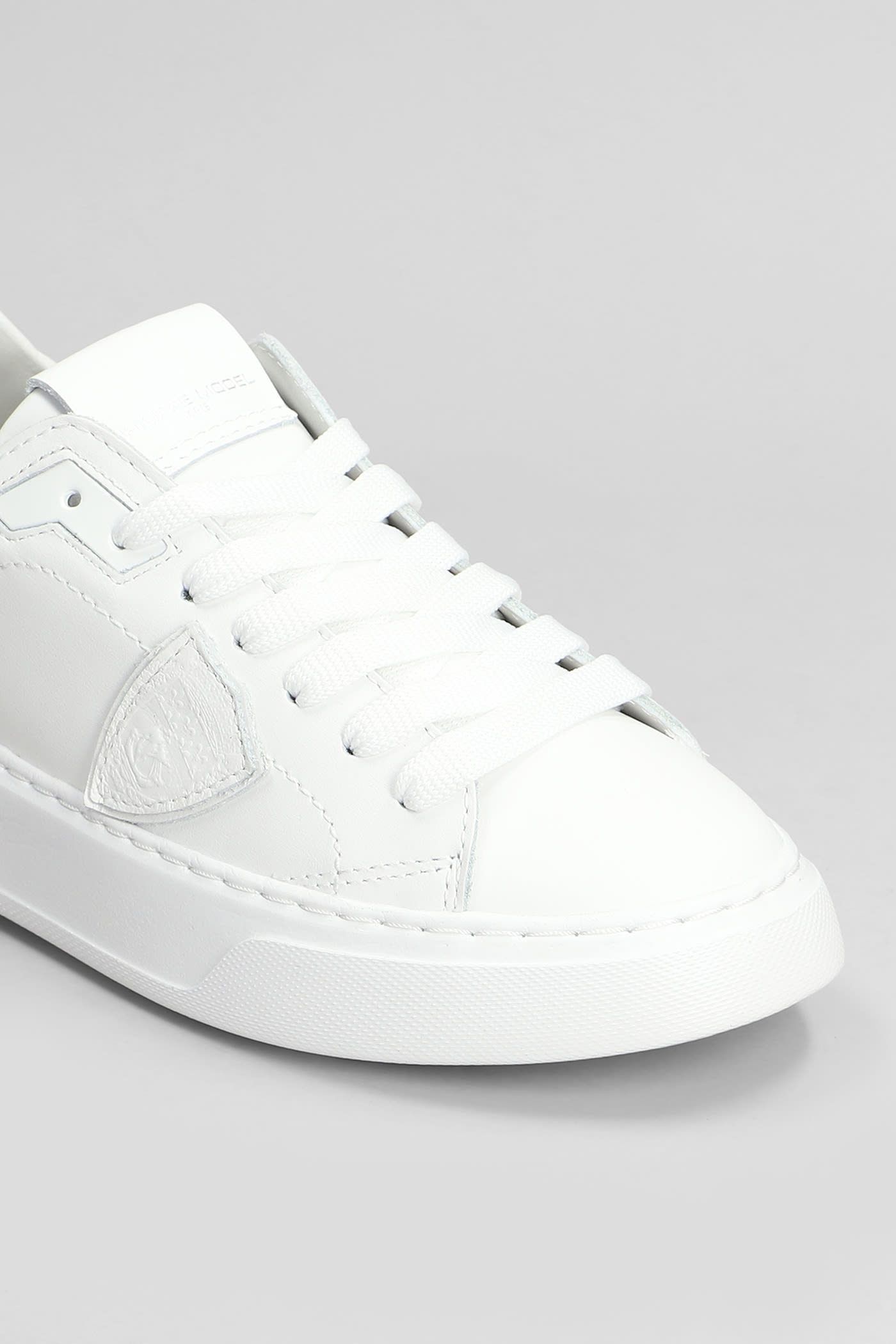 Philippe Model Temple Low Sneakers In White Leather In White
