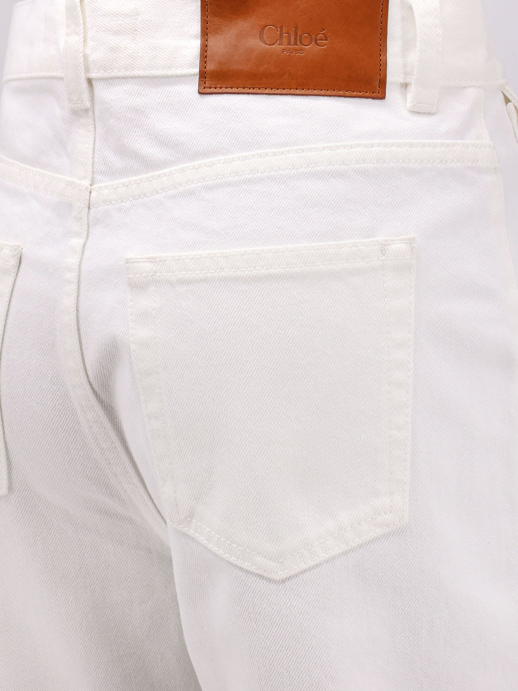 CHLOÉ WHITE DENIM TROUSER WITH LEATHER TAG
