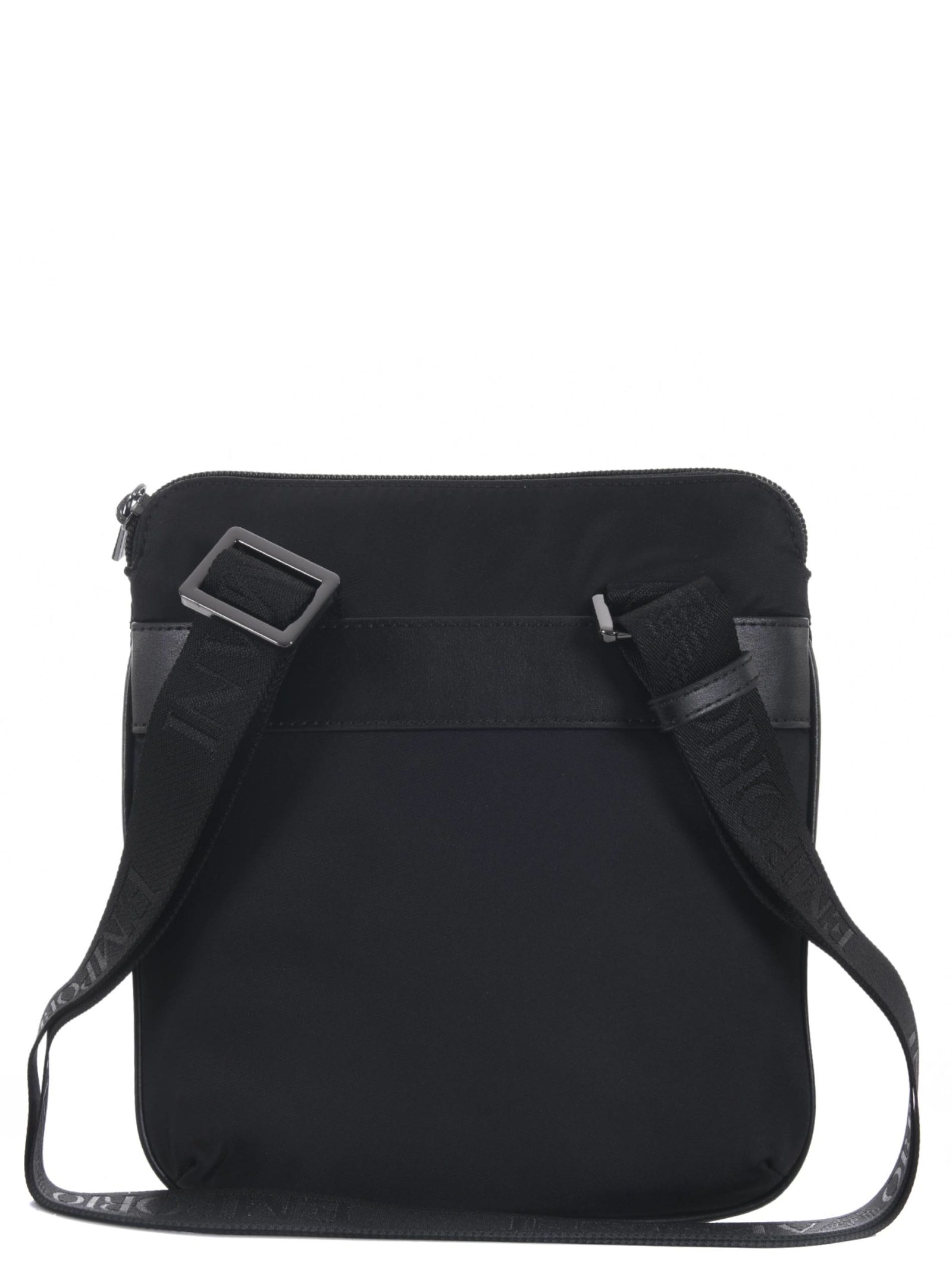 Shop Emporio Armani Shoulder Bag In Nero