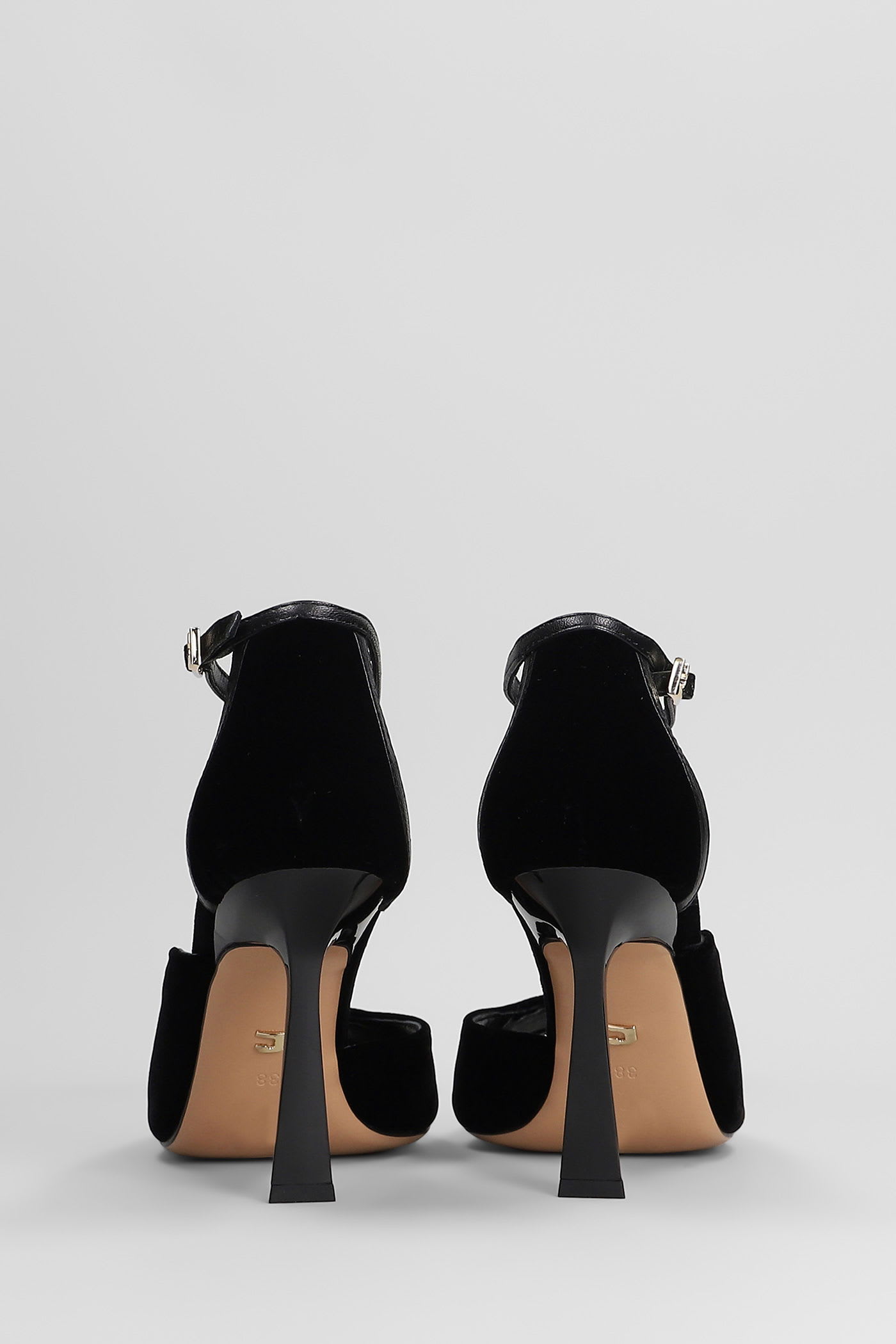 Lola Cruz Sandals In Black Velvet In Black