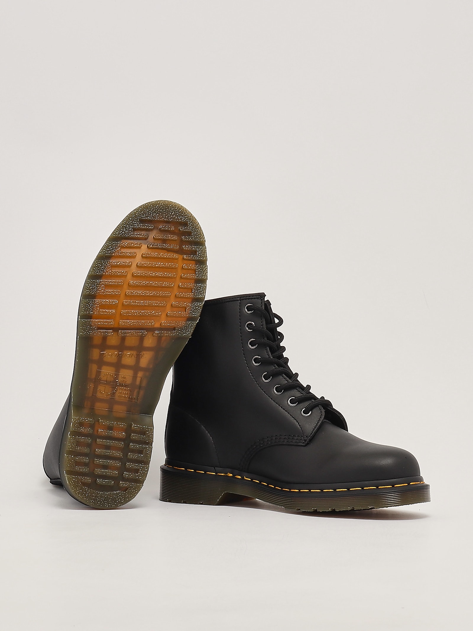 Shop Dr. Martens' Stivali Stringati In Nappa Boots In Nero